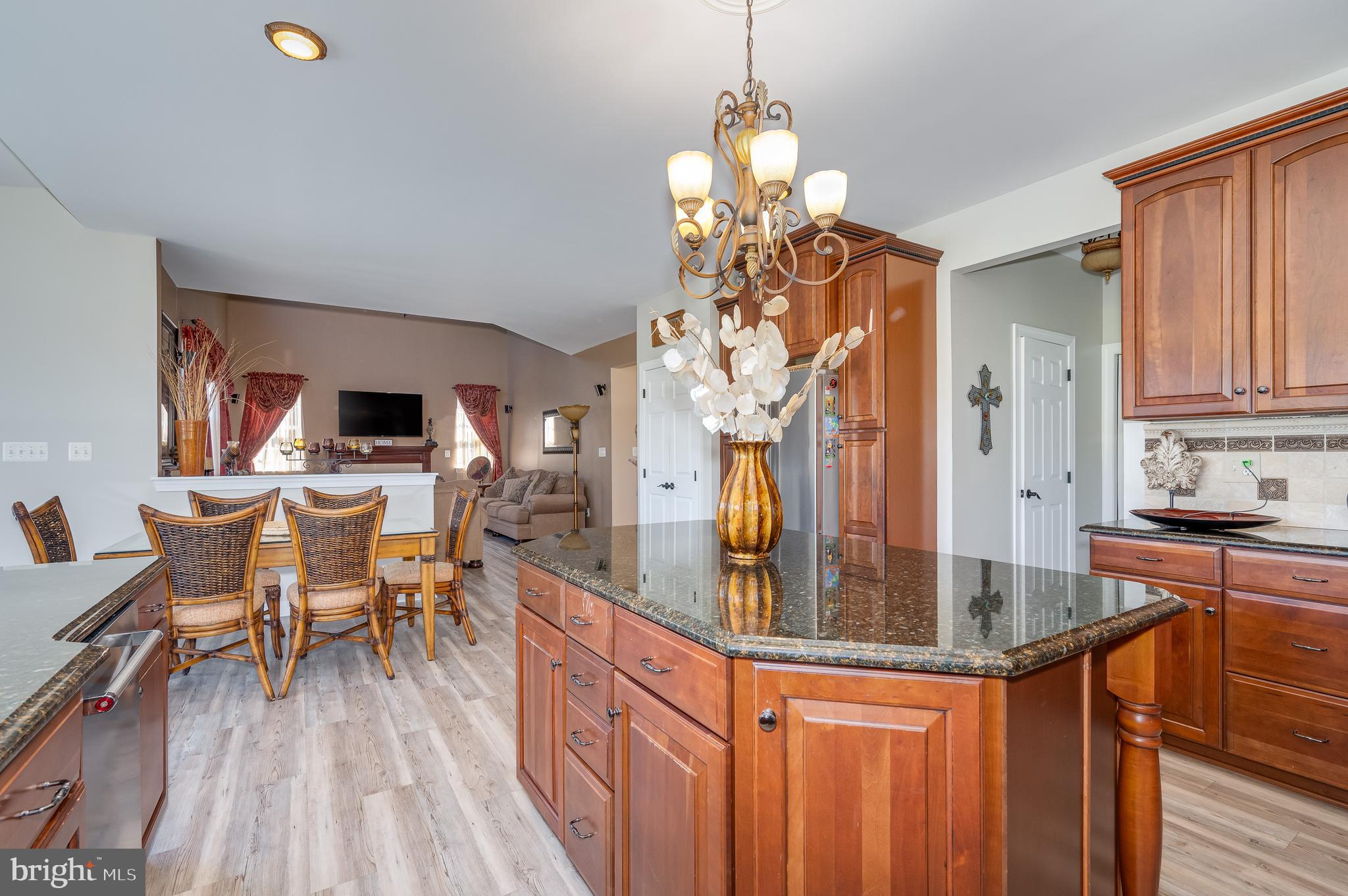 APPLE KNOLLS - Residential