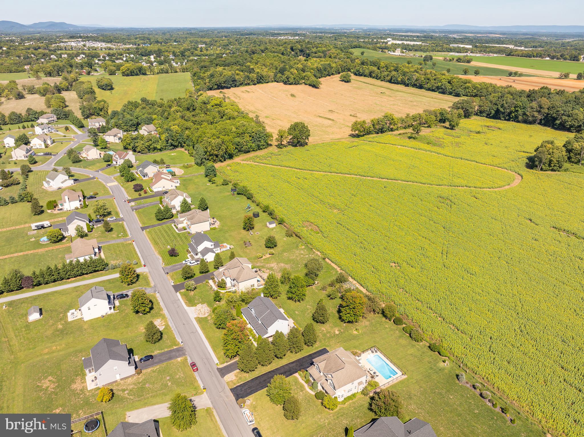 APPLE KNOLLS - Residential