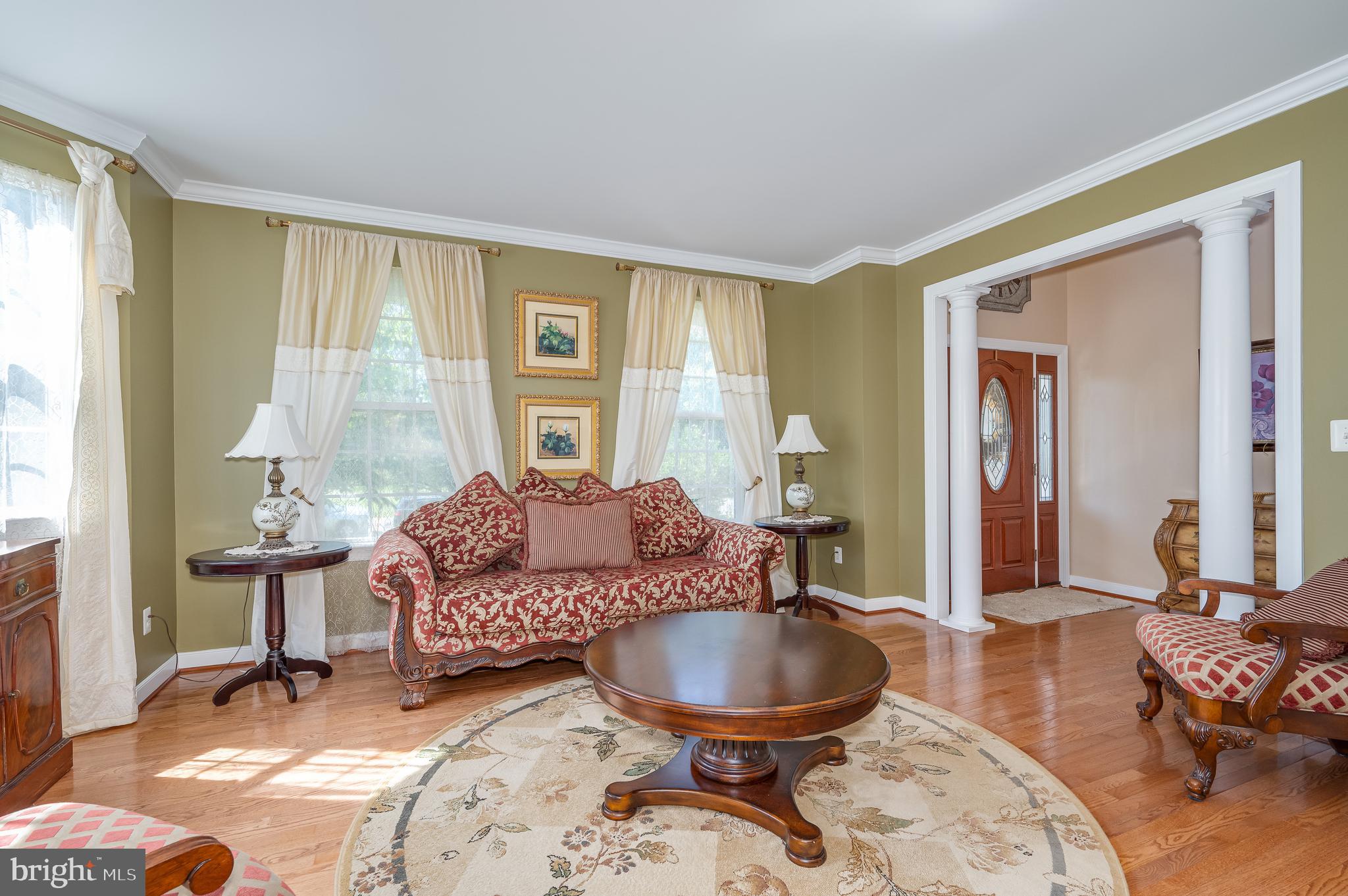 APPLE KNOLLS - Residential