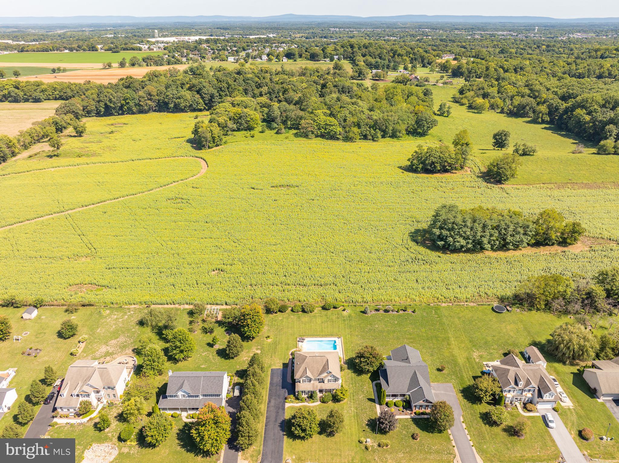 APPLE KNOLLS - Residential