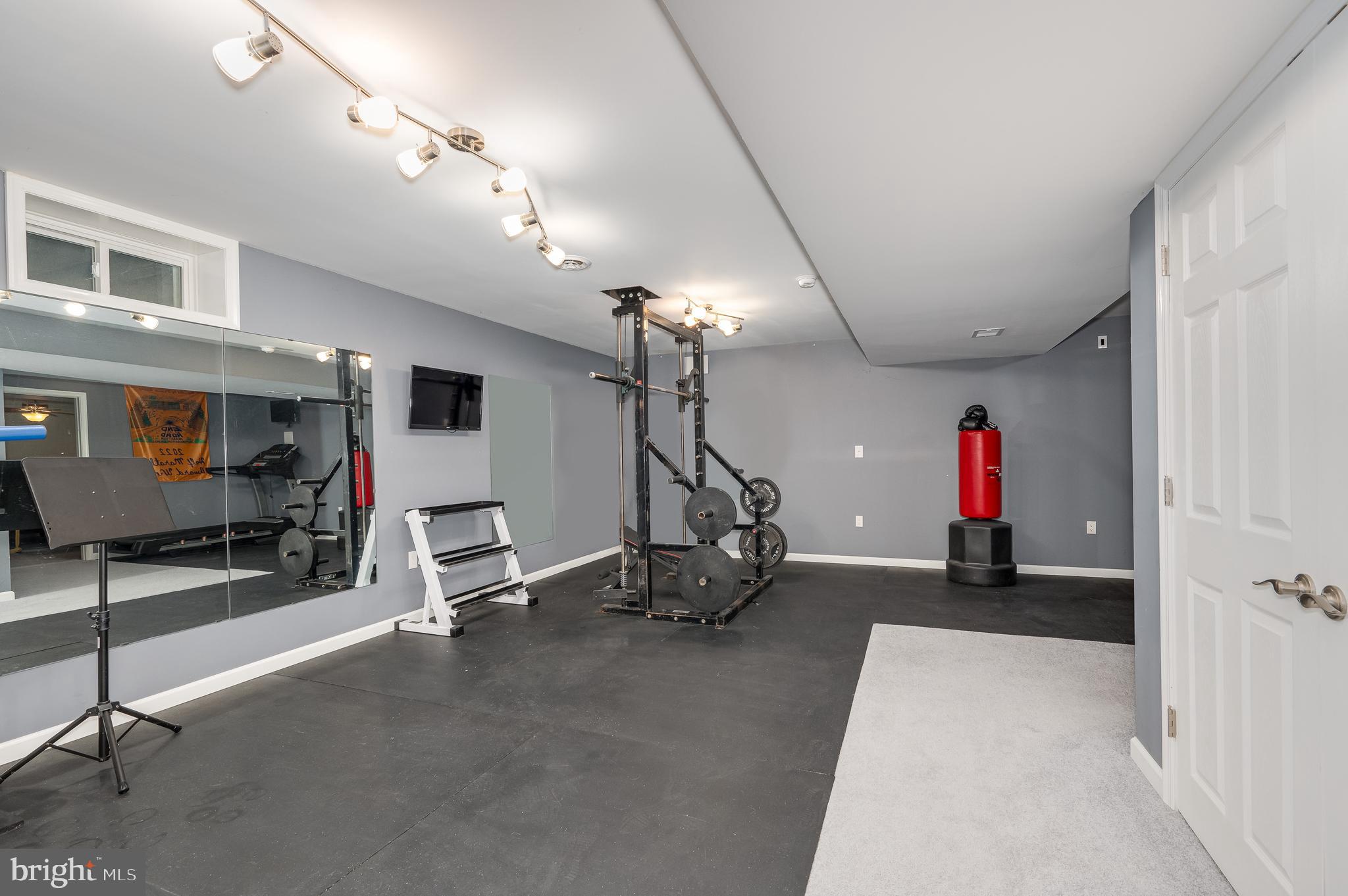 APPLE KNOLLS - Residential