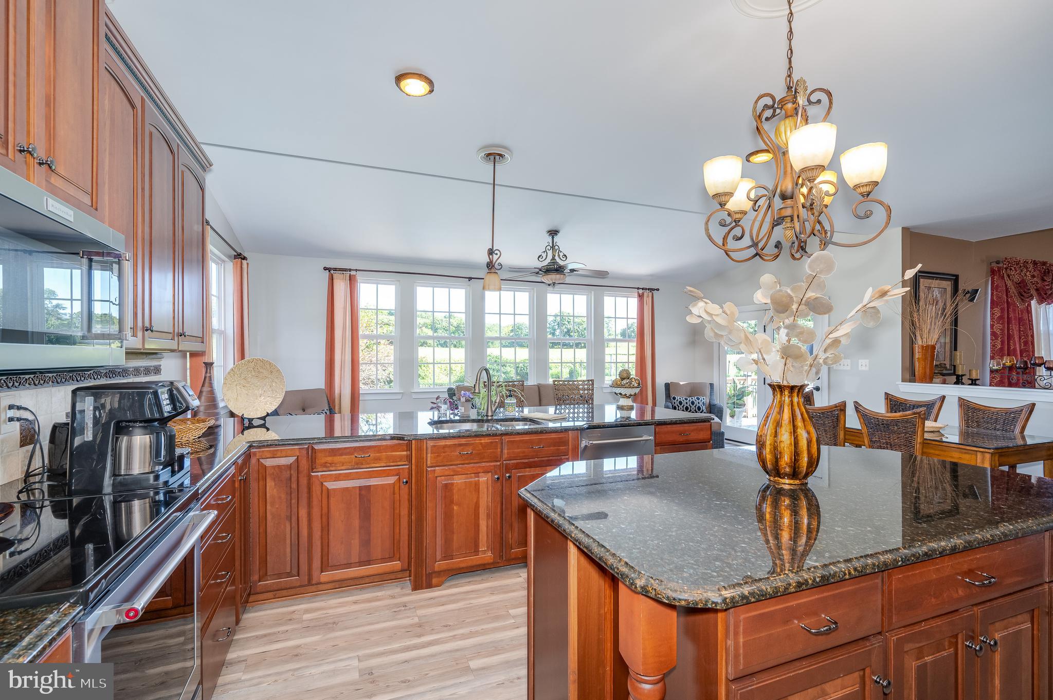 APPLE KNOLLS - Residential