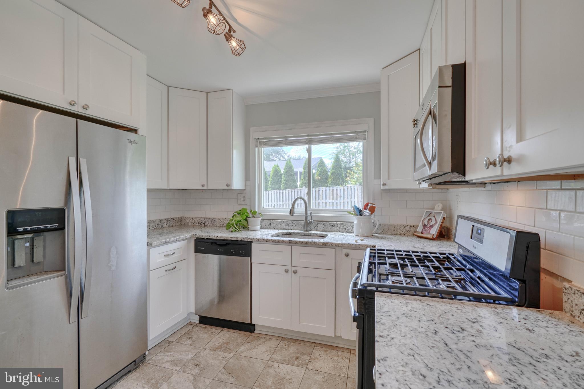 KINGS RIDGE - Residential