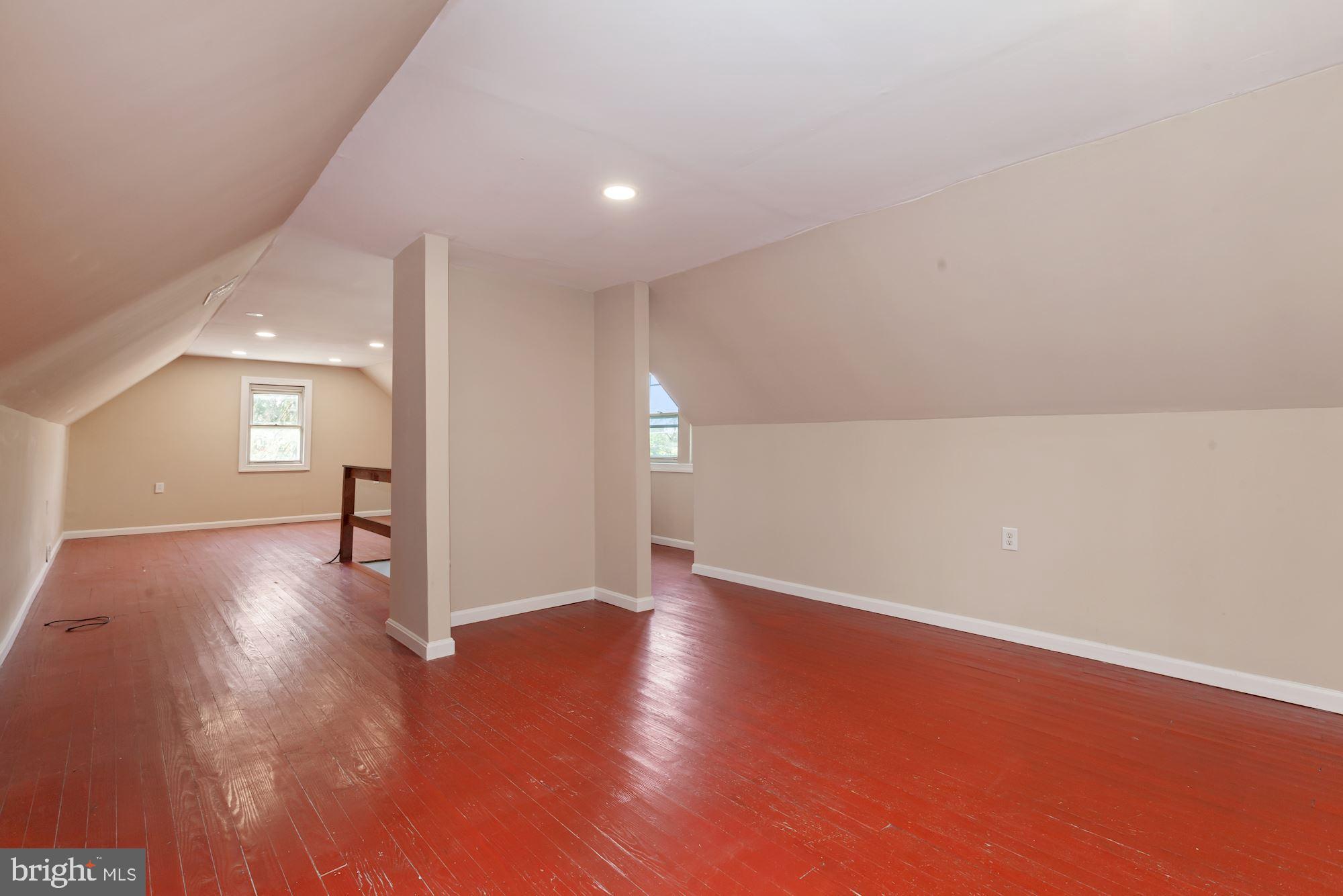 PARKVILLE - Residential