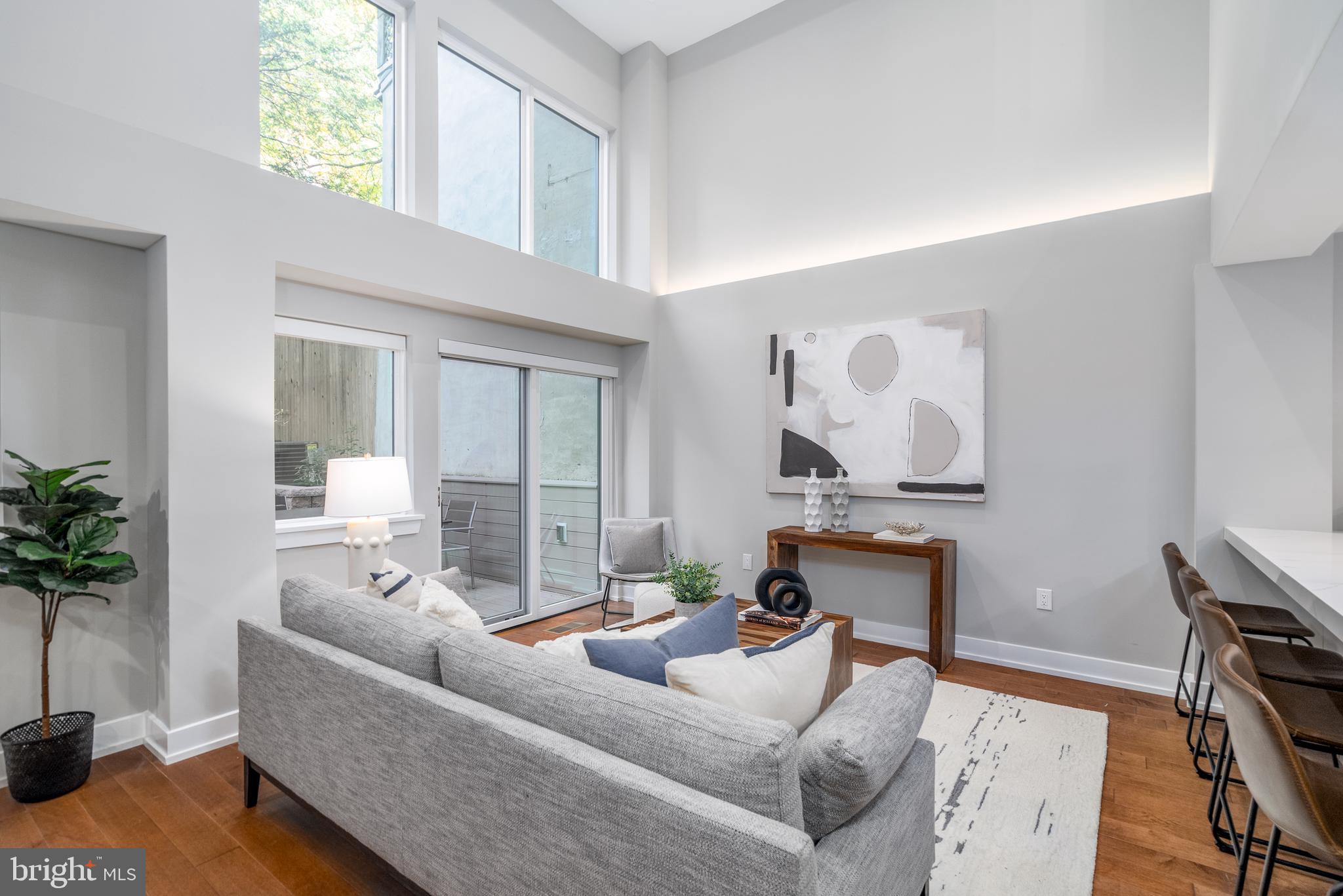 RITTENHOUSE SQUARE - Residential