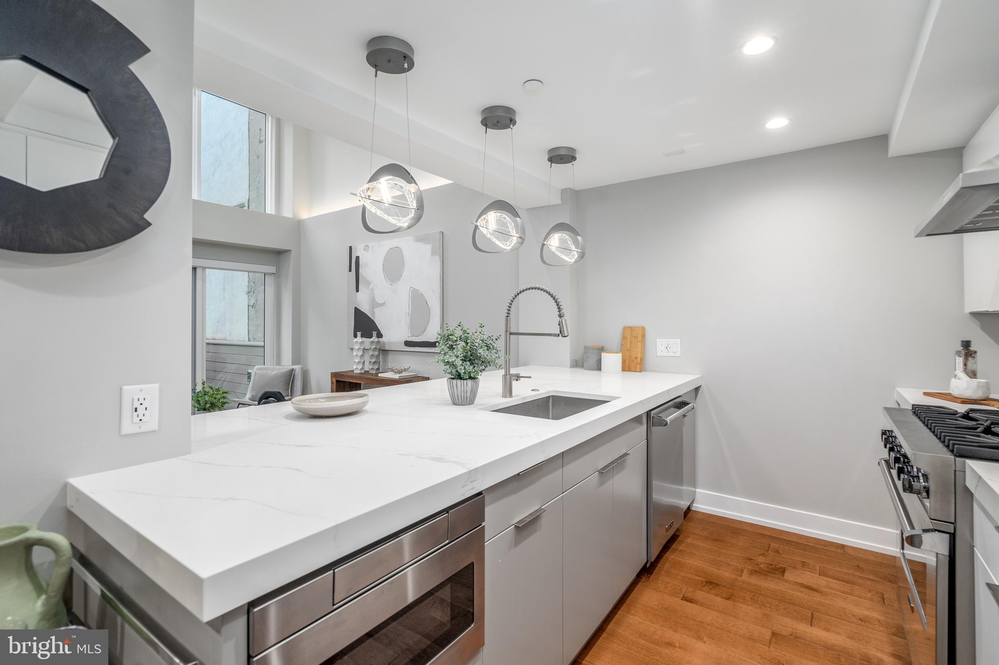 RITTENHOUSE SQUARE - Residential