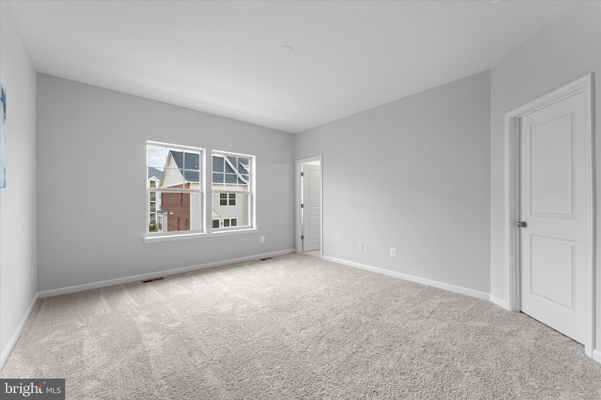 POTOMAC STATION MARKETPLACE - Residential Lease