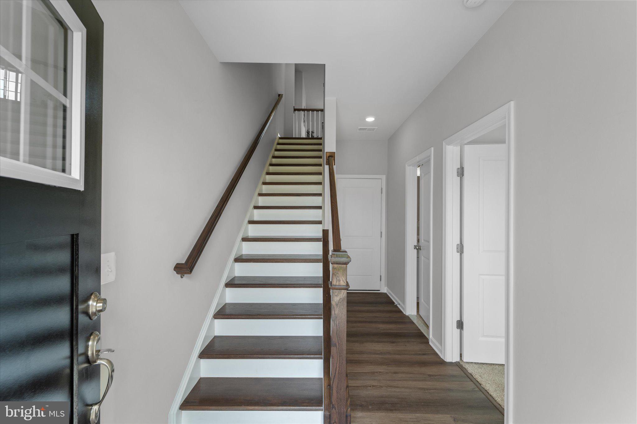 POTOMAC STATION MARKETPLACE - Residential Lease