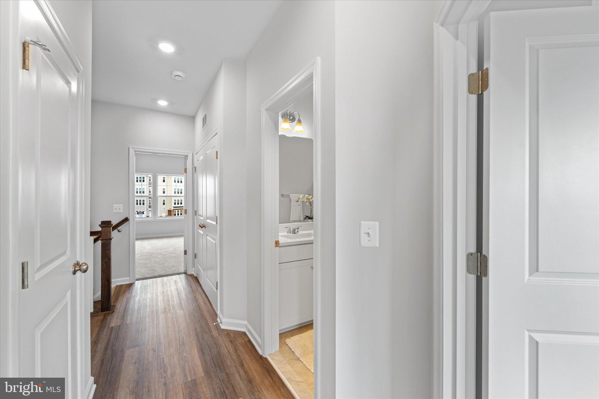 POTOMAC STATION MARKETPLACE - Residential Lease