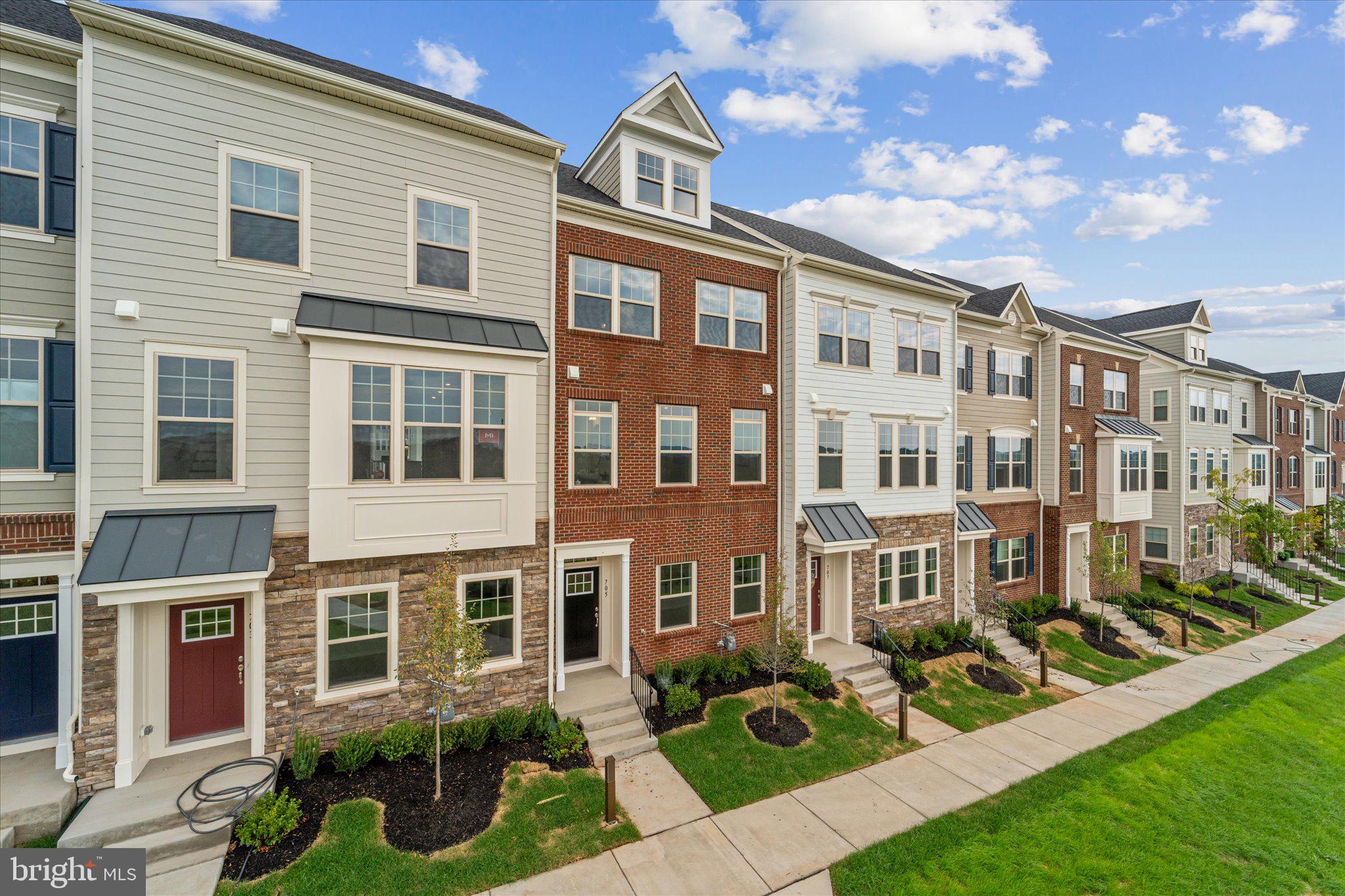 POTOMAC STATION MARKETPLACE - Residential Lease