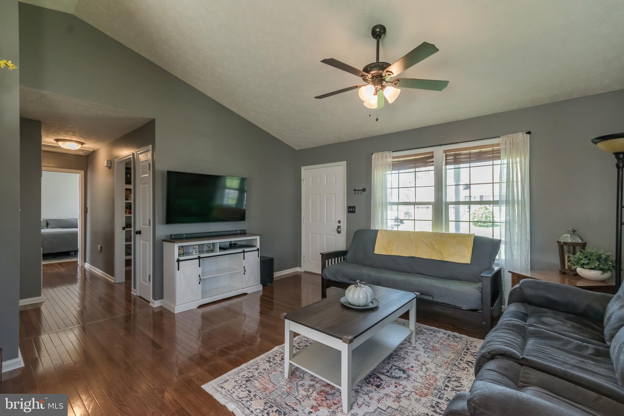 BRIAR RUN - Residential