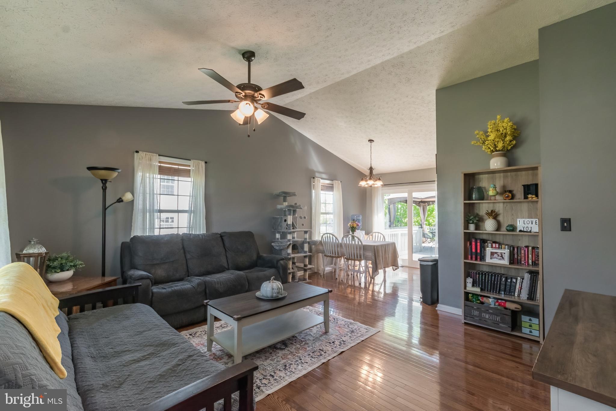 BRIAR RUN - Residential