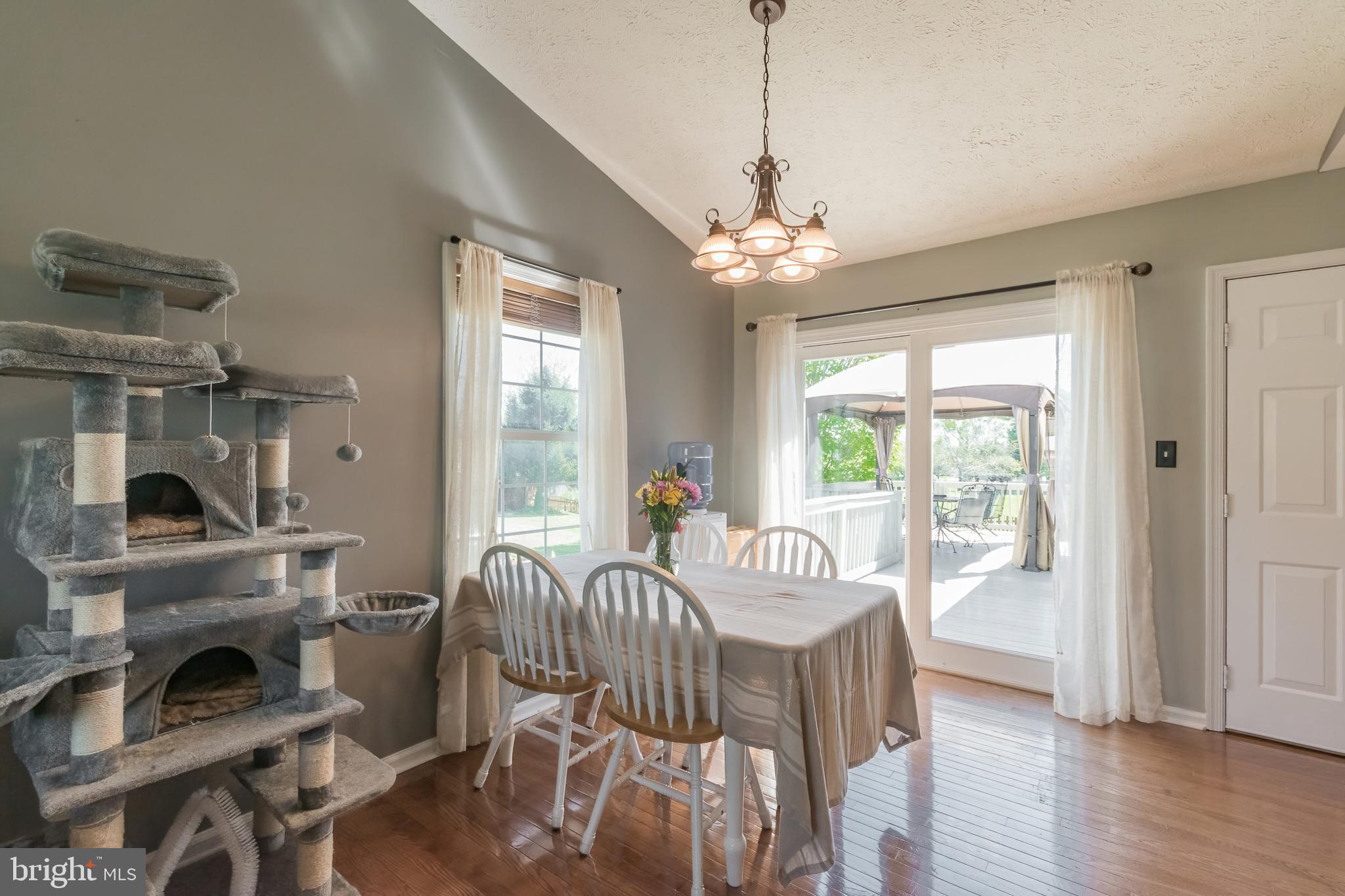 BRIAR RUN - Residential