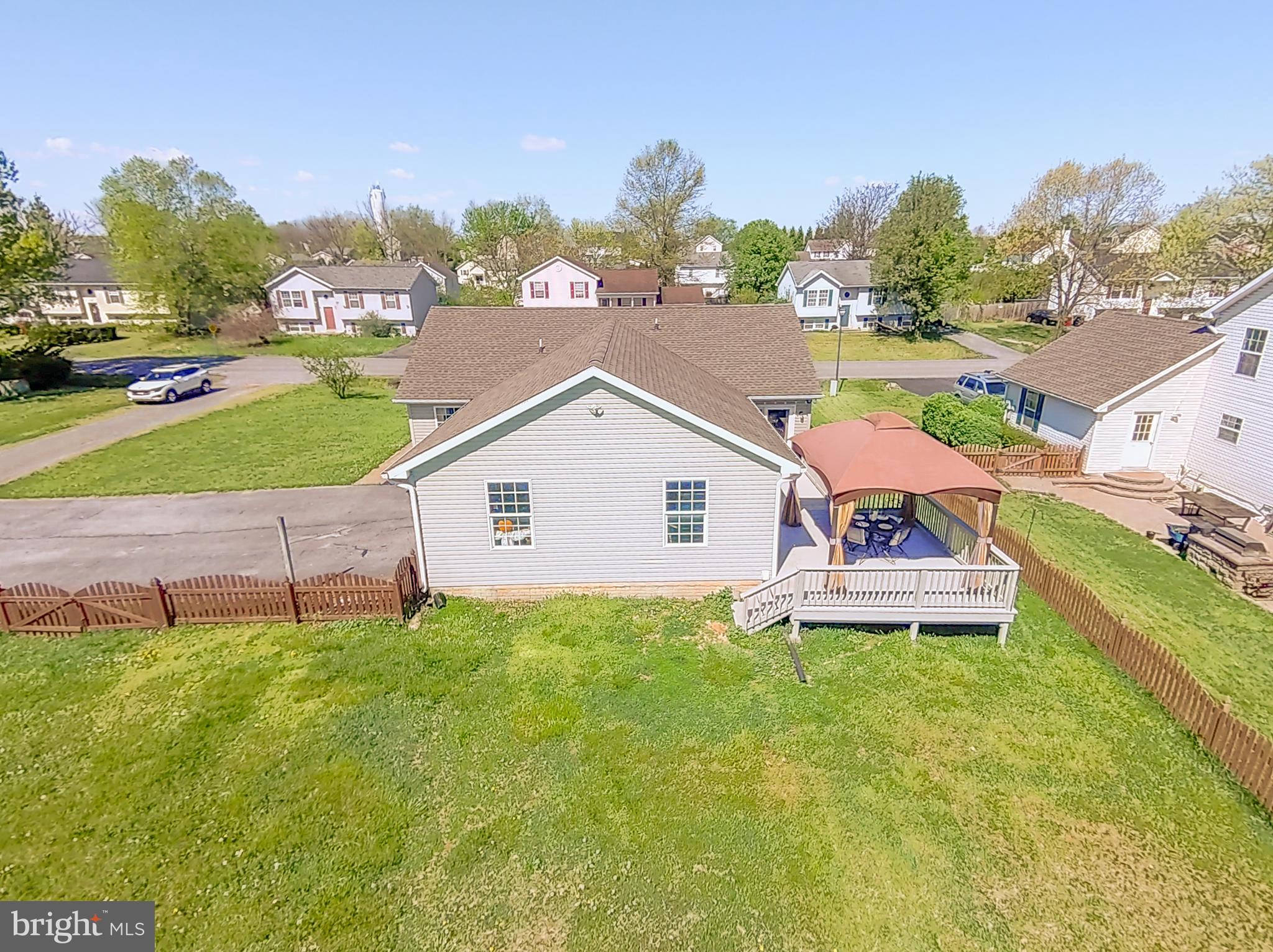 BRIAR RUN - Residential