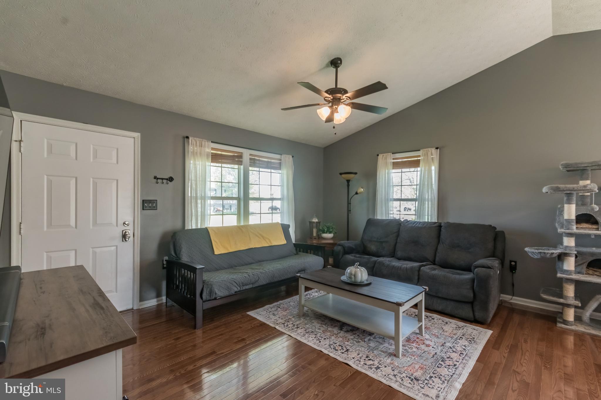 BRIAR RUN - Residential