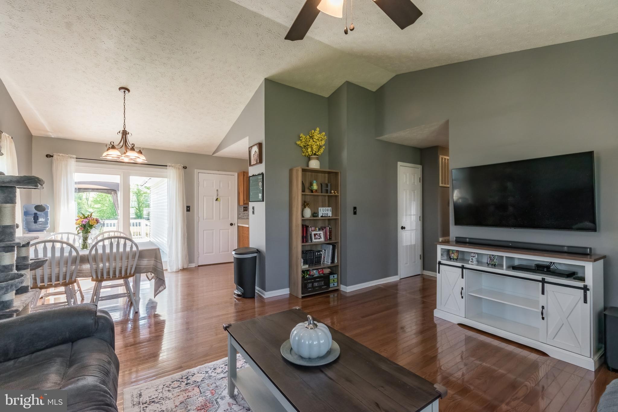 BRIAR RUN - Residential