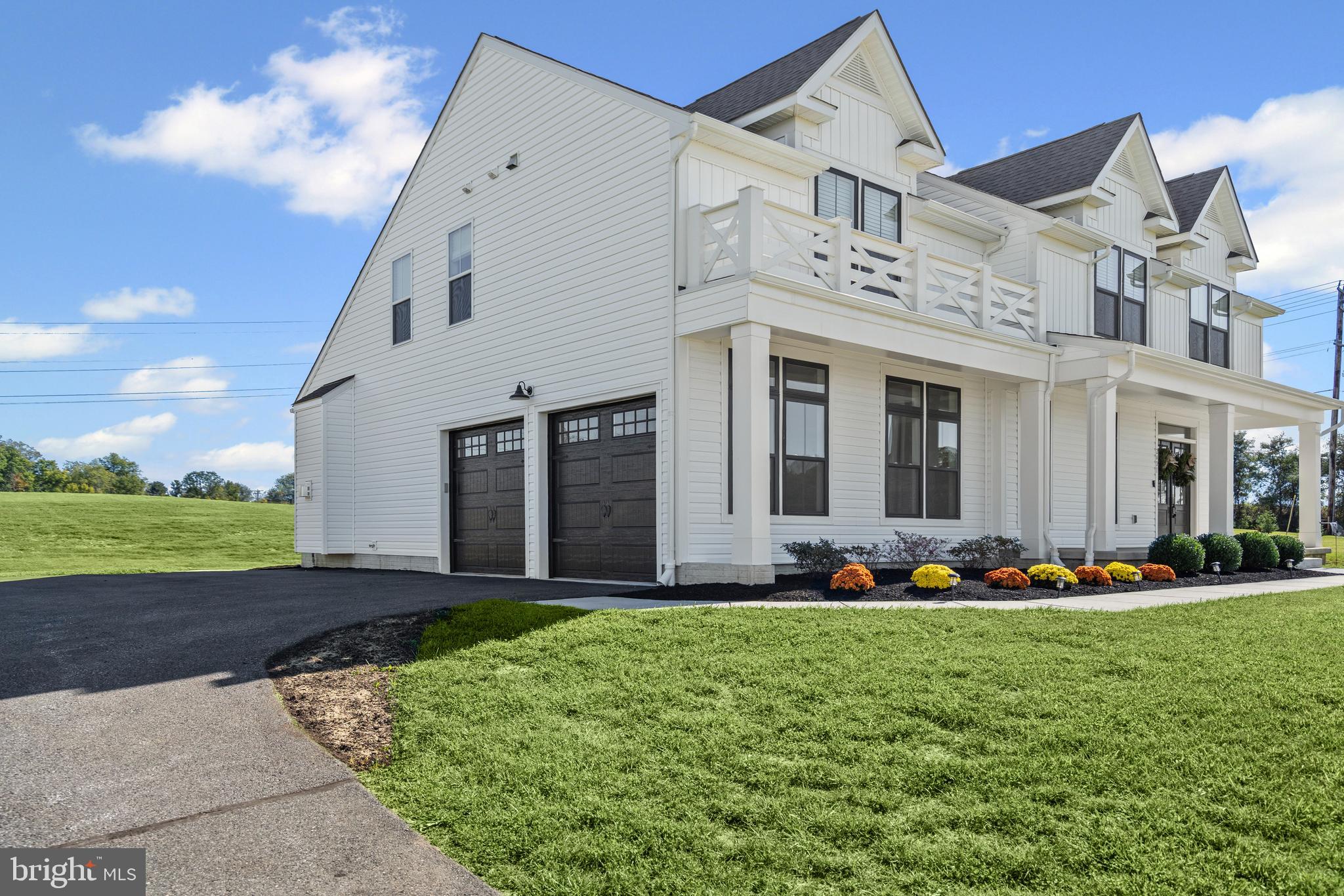 2401 SCOTLON COURT