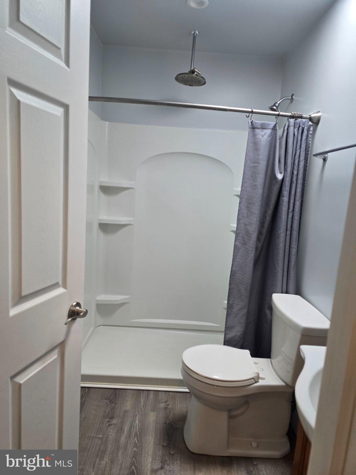 357 JACKSON AVENUE 2ND FLR