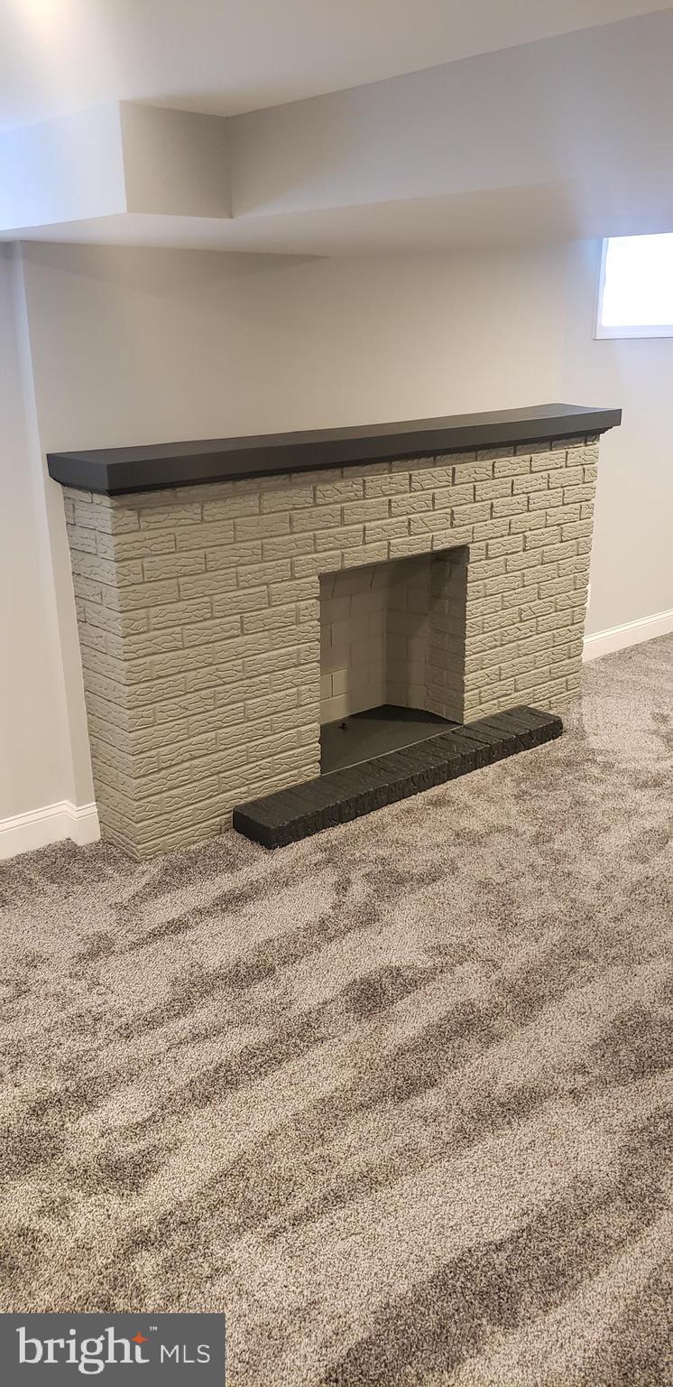 HARFORD HILLS - Residential Lease