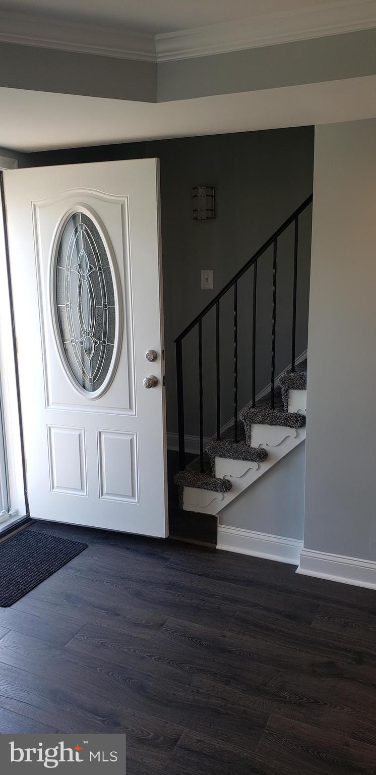 HARFORD HILLS - Residential Lease