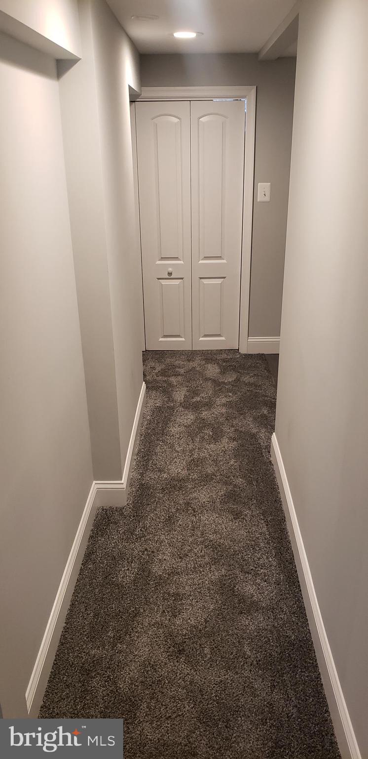 HARFORD HILLS - Residential Lease