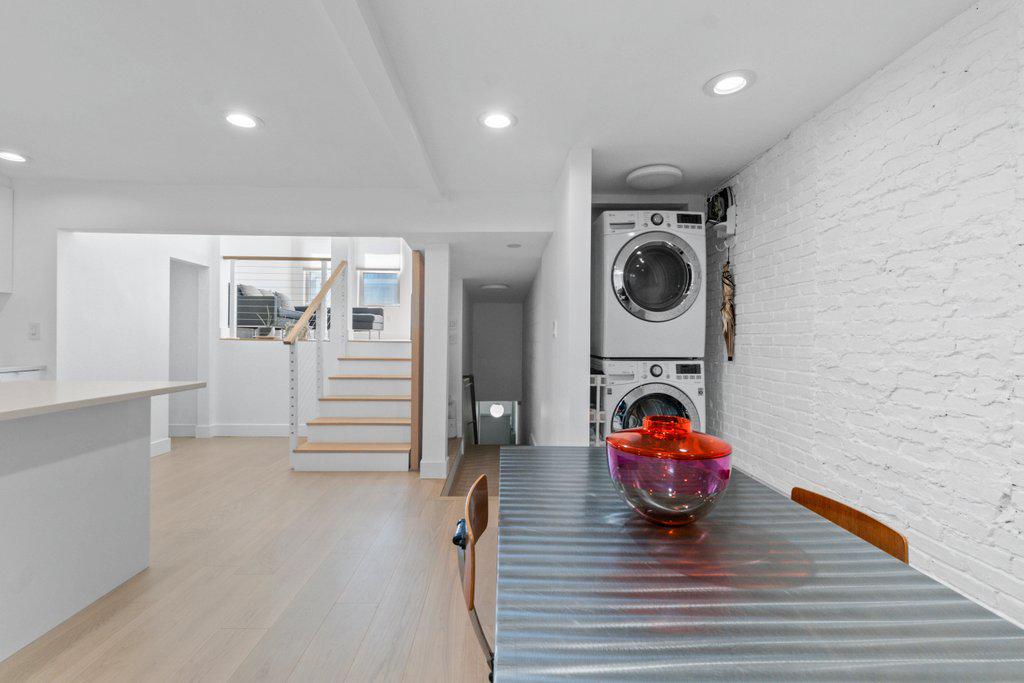 HIGHLANDTOWN - Residential