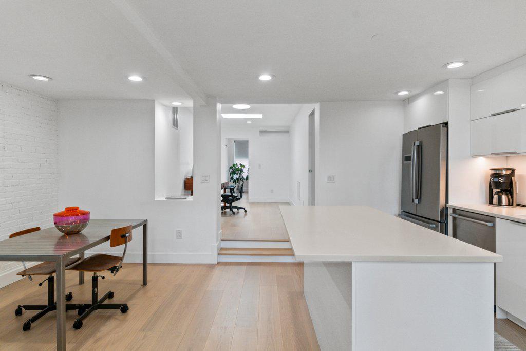 HIGHLANDTOWN - Residential