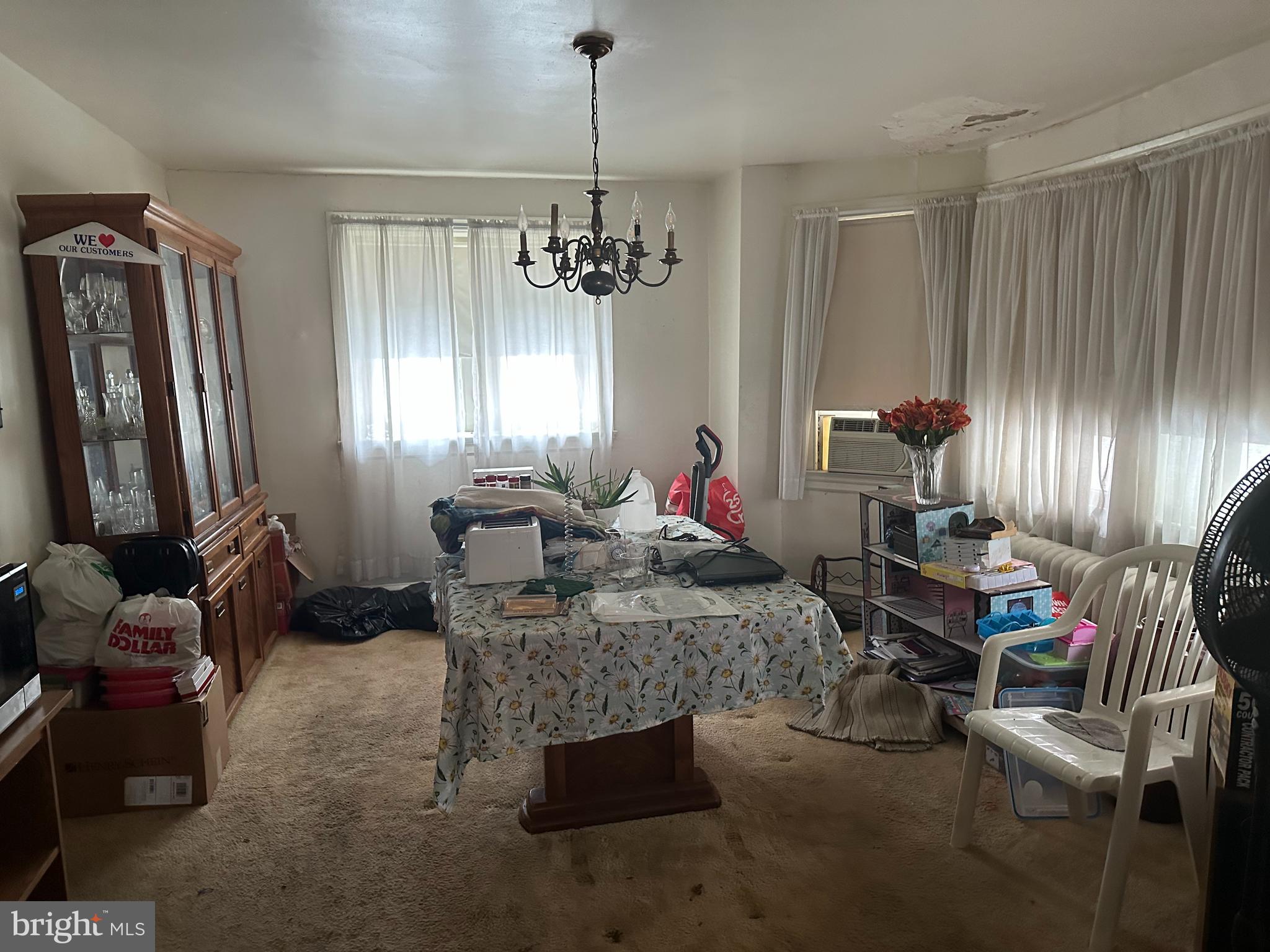 207 E WASHINGTON LANE