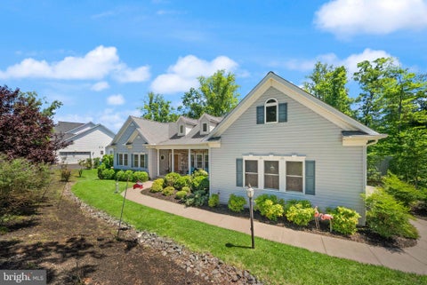Photo of 11677 Kahns Road, MANASSAS, VA 20112 (MLS # VAPW2123518)