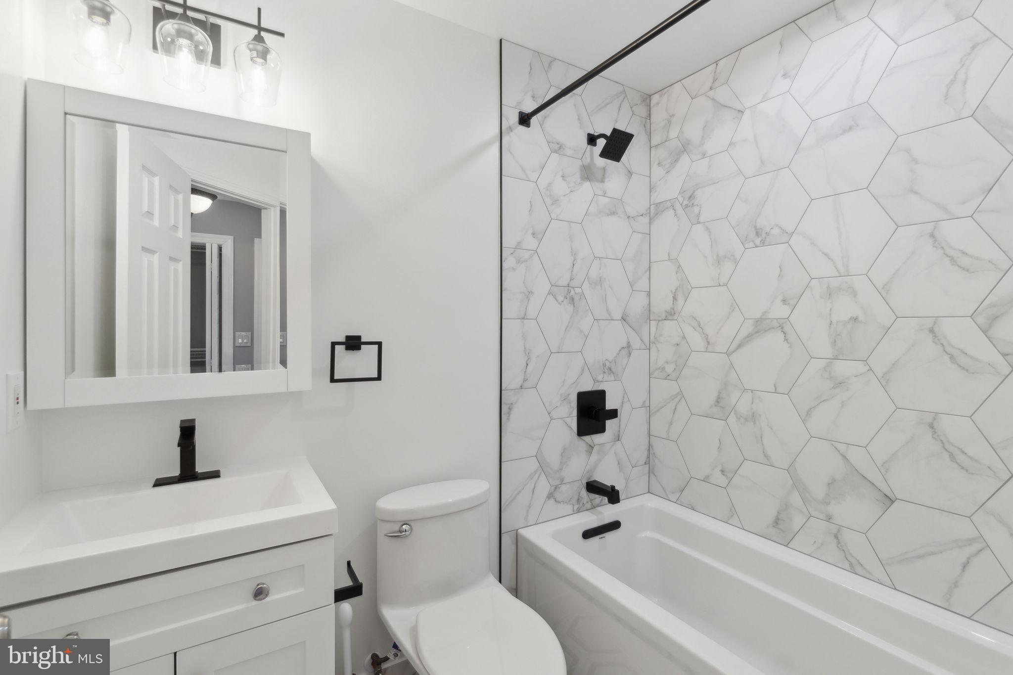 ALCOVA HEIGHTS - Residential Lease