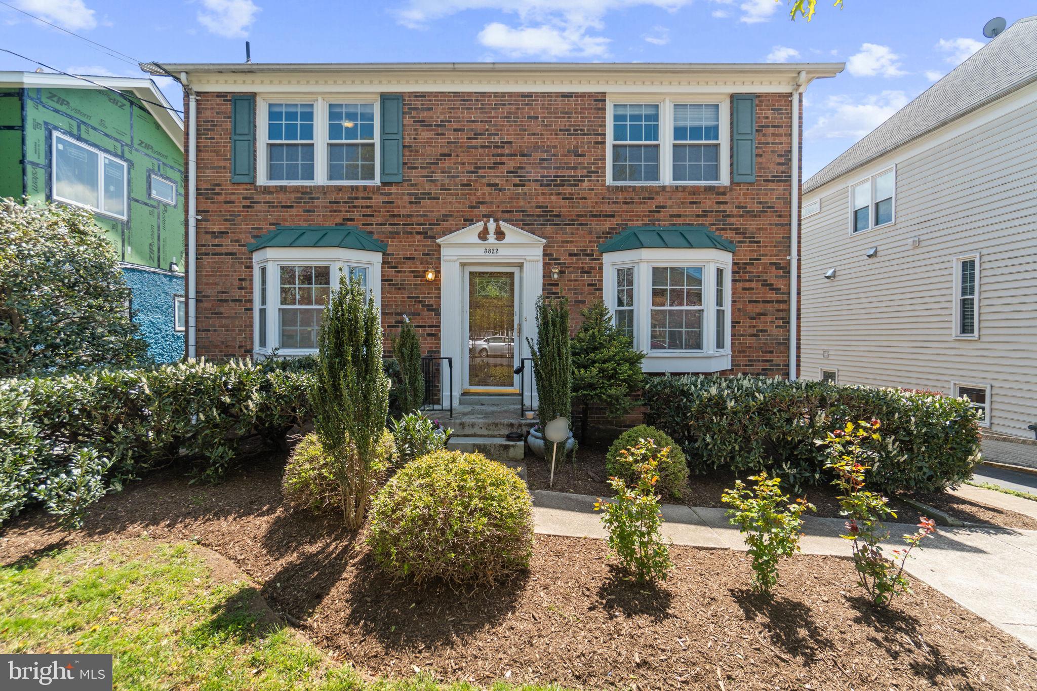 ALCOVA HEIGHTS - Residential Lease