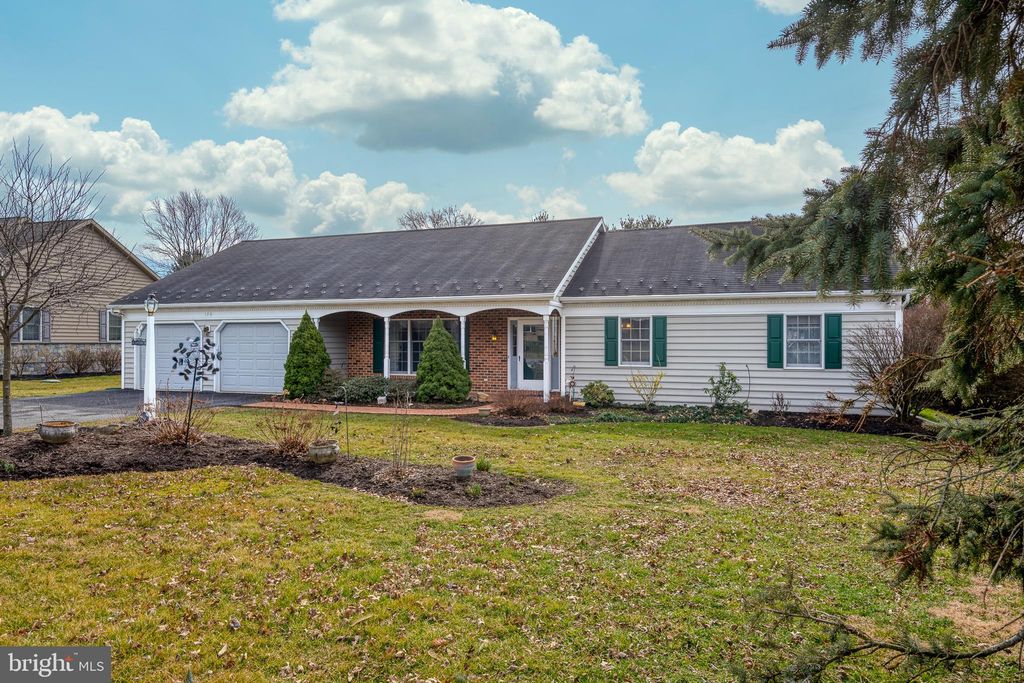 Photo of 126 SANDSTONE DR, WILLOW STREET, PA 17584 (MLS # PALA2030252)