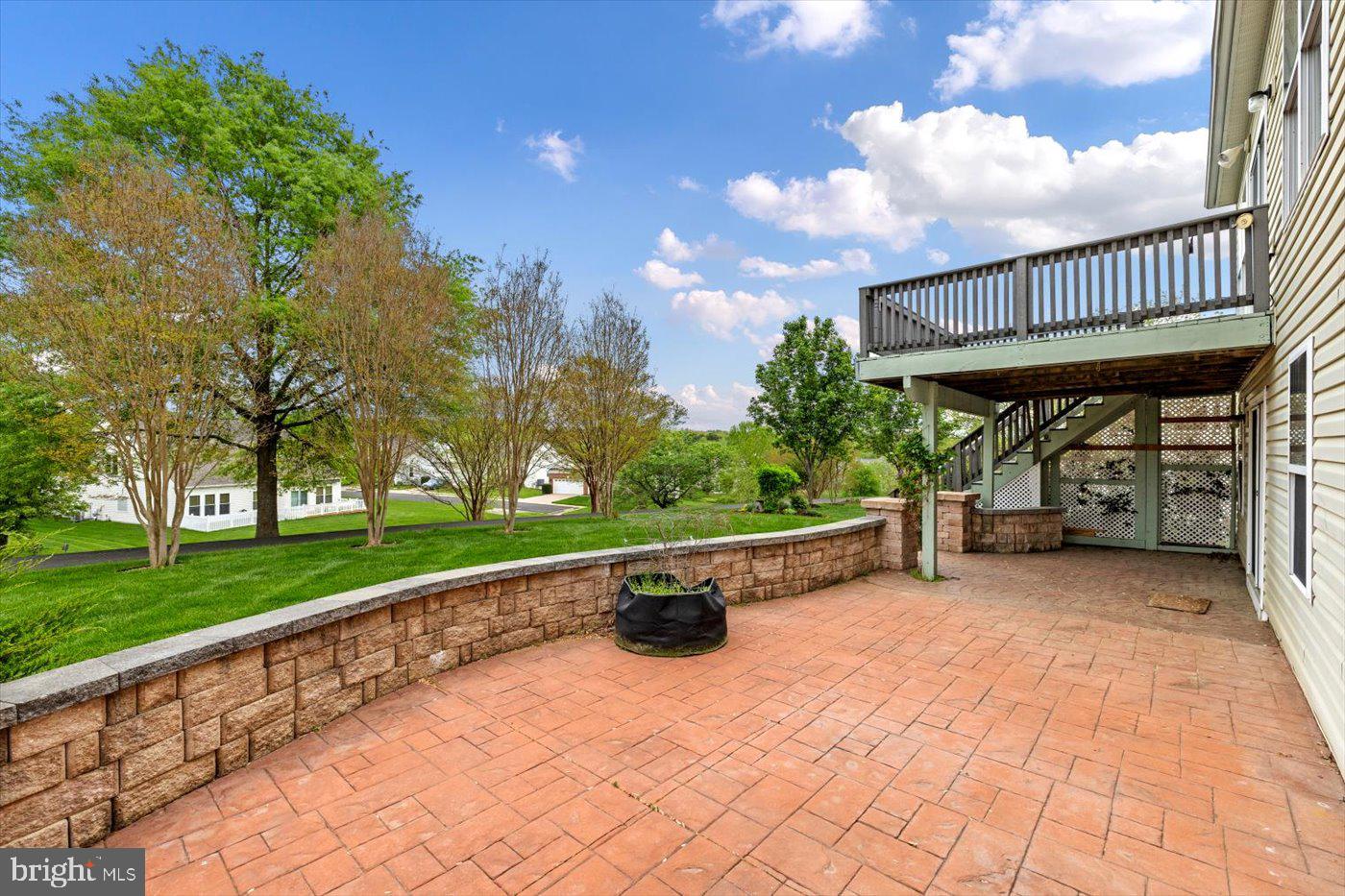 25 ASHLAND CIRCLE