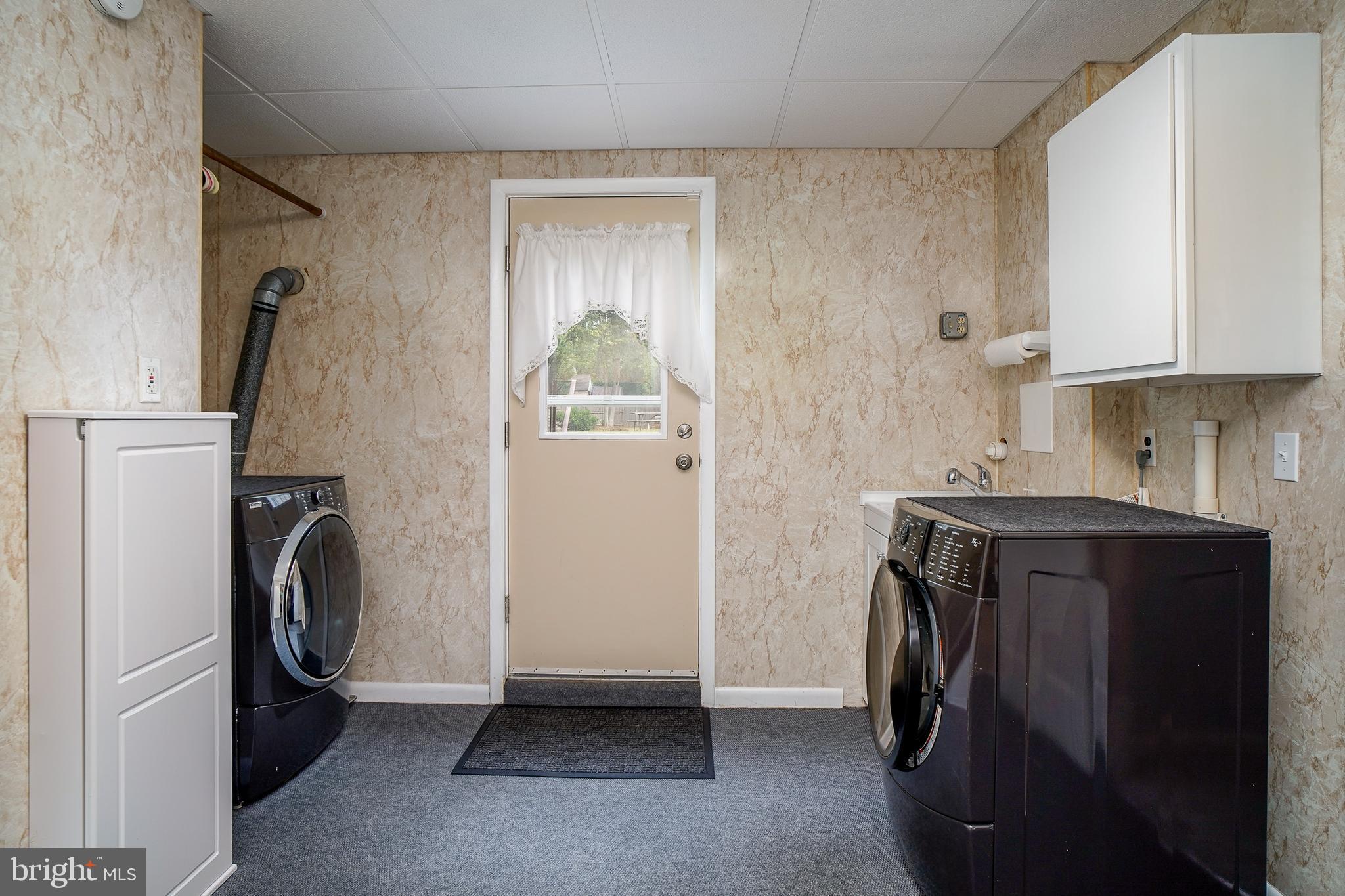 RIVERWOOD - Residential