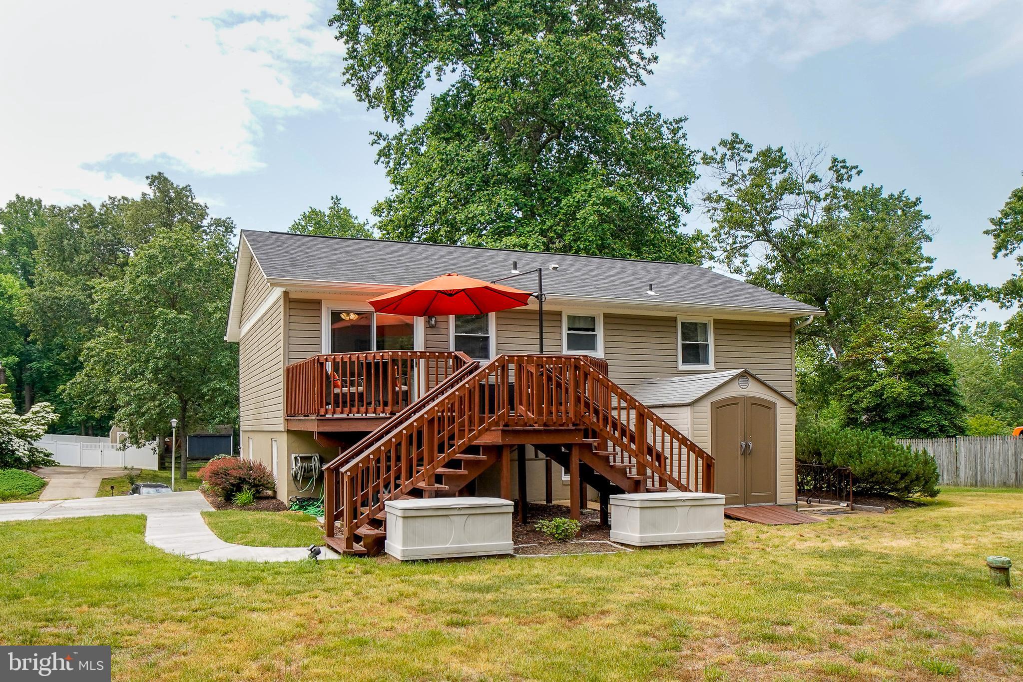 RIVERWOOD - Residential