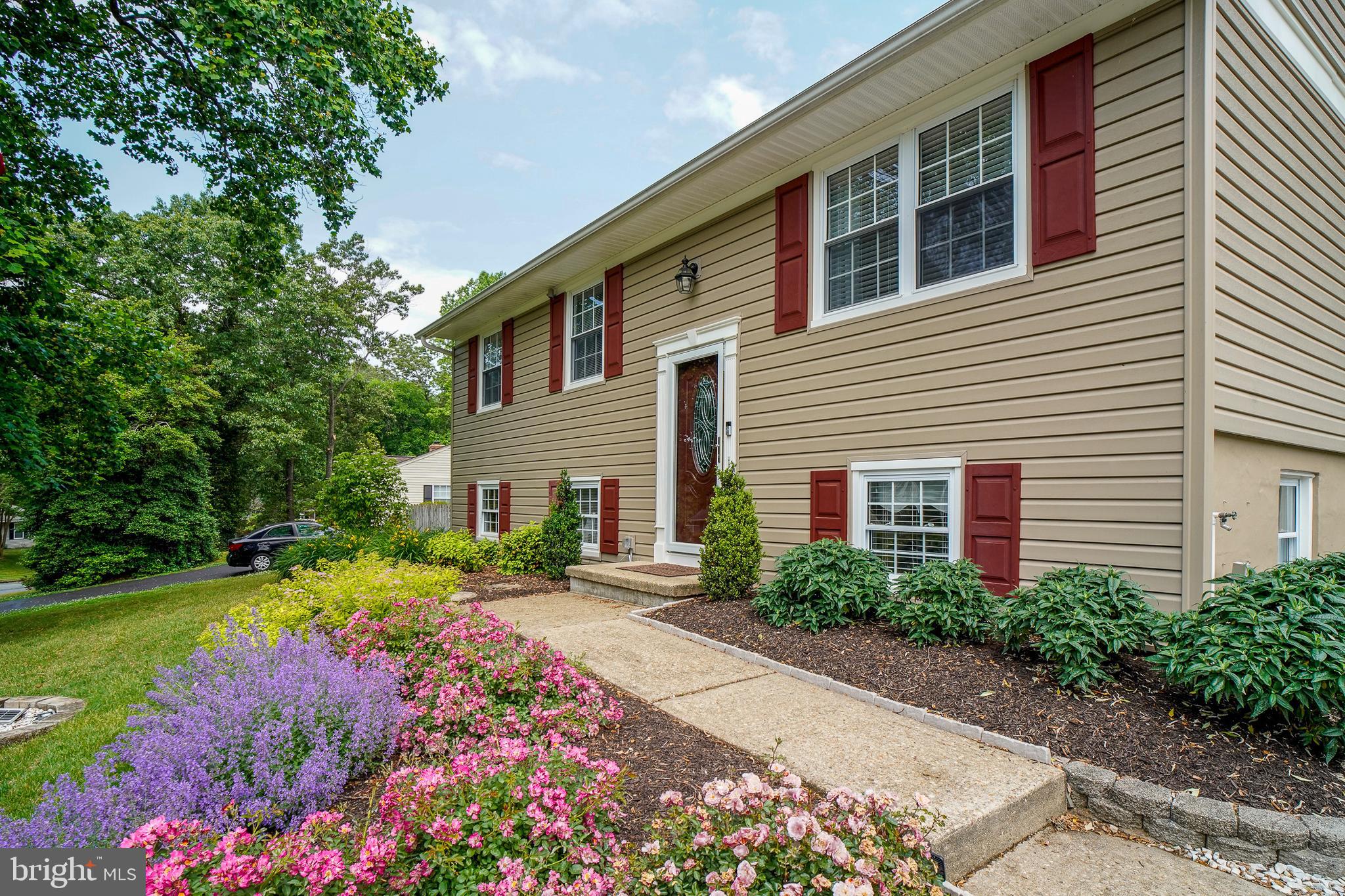 RIVERWOOD - Residential