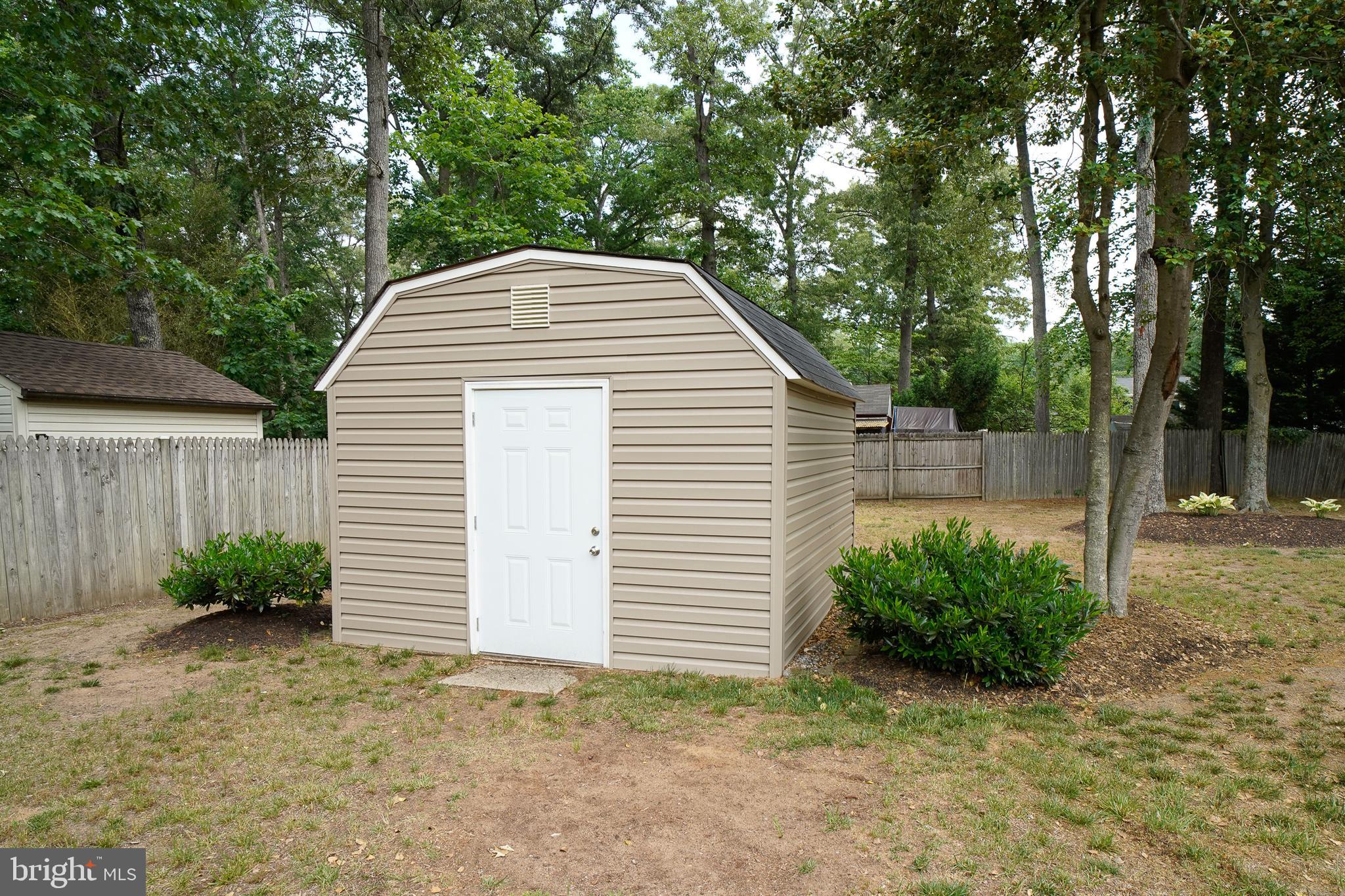 RIVERWOOD - Residential