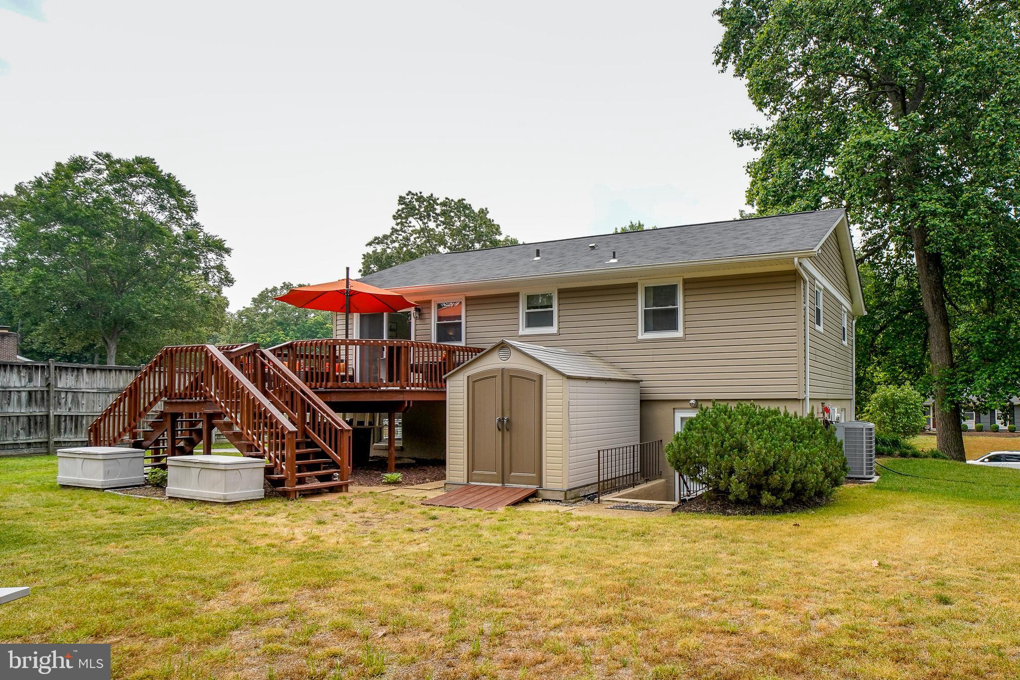 RIVERWOOD - Residential