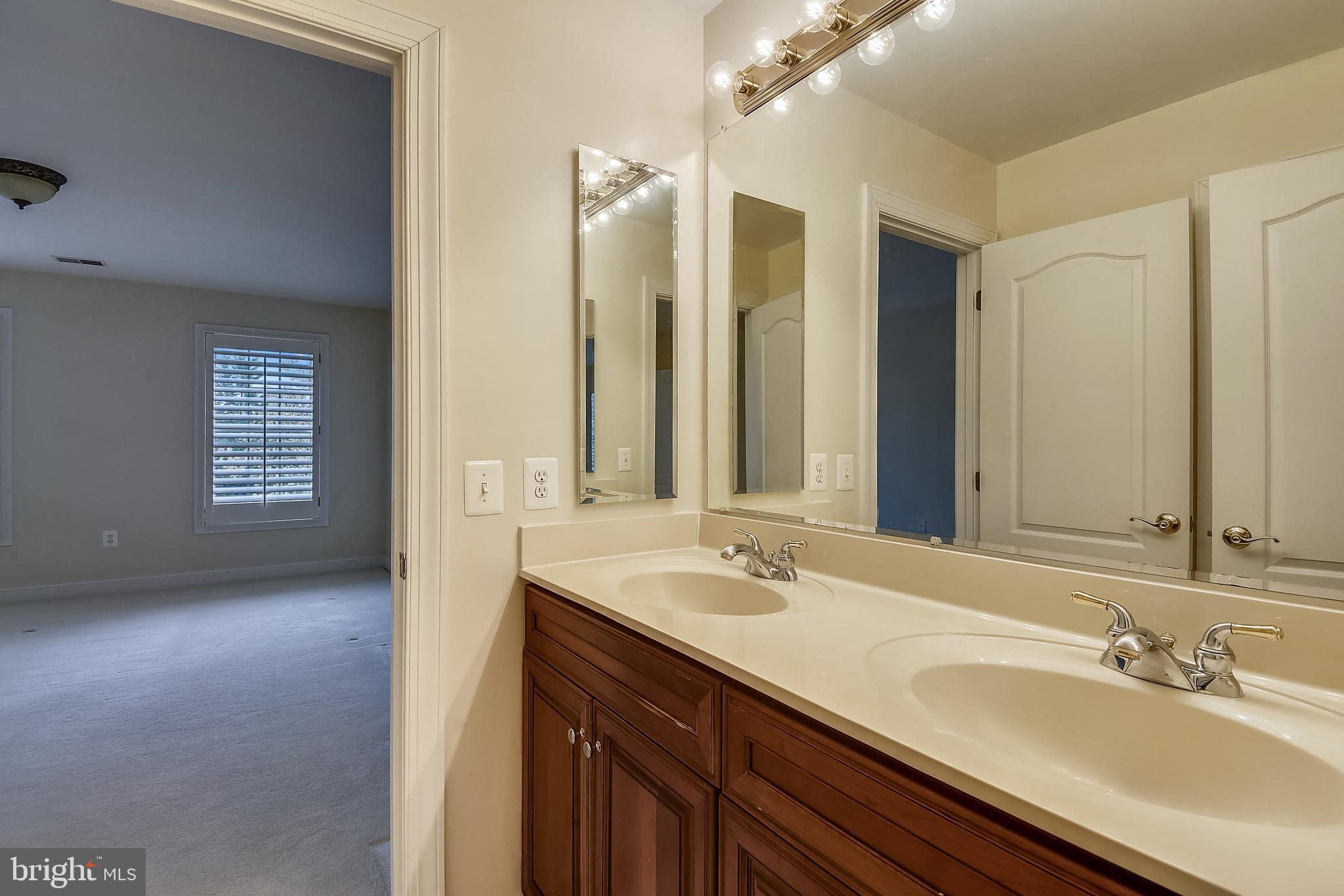 OAK HILL RESERVE - Residential