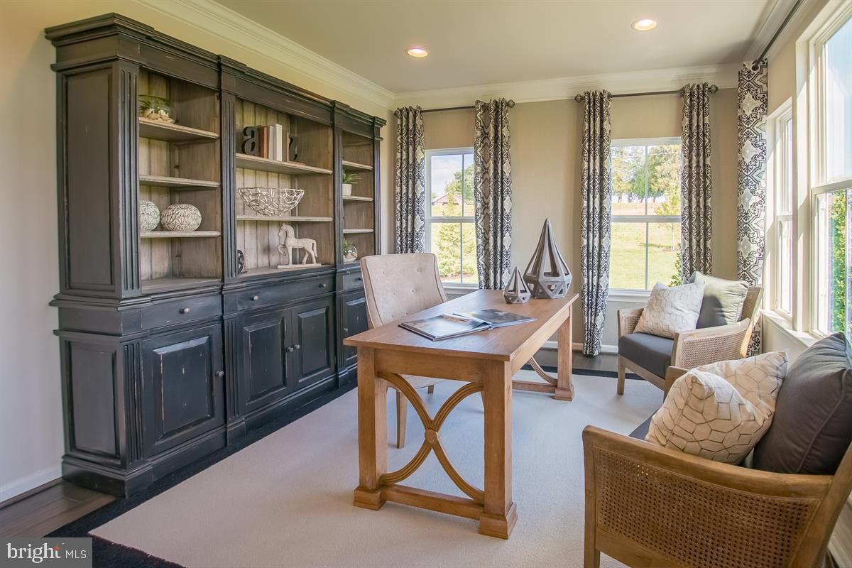 STRAY WINDS FARM - Residential