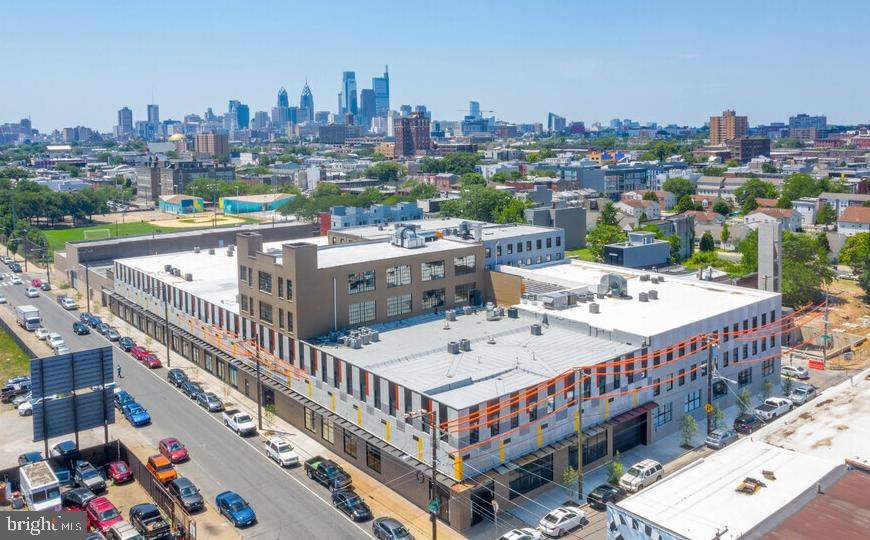 OLDE KENSINGTON - Commercial Lease