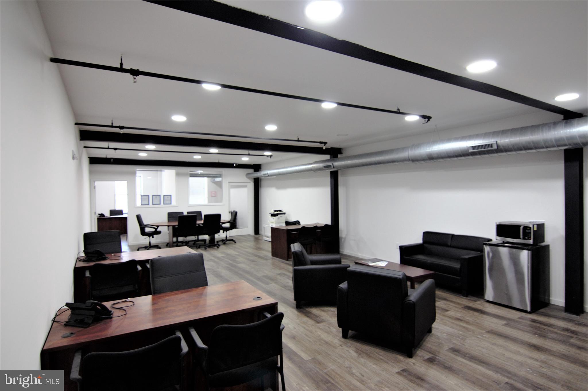 OLDE KENSINGTON - Commercial Lease