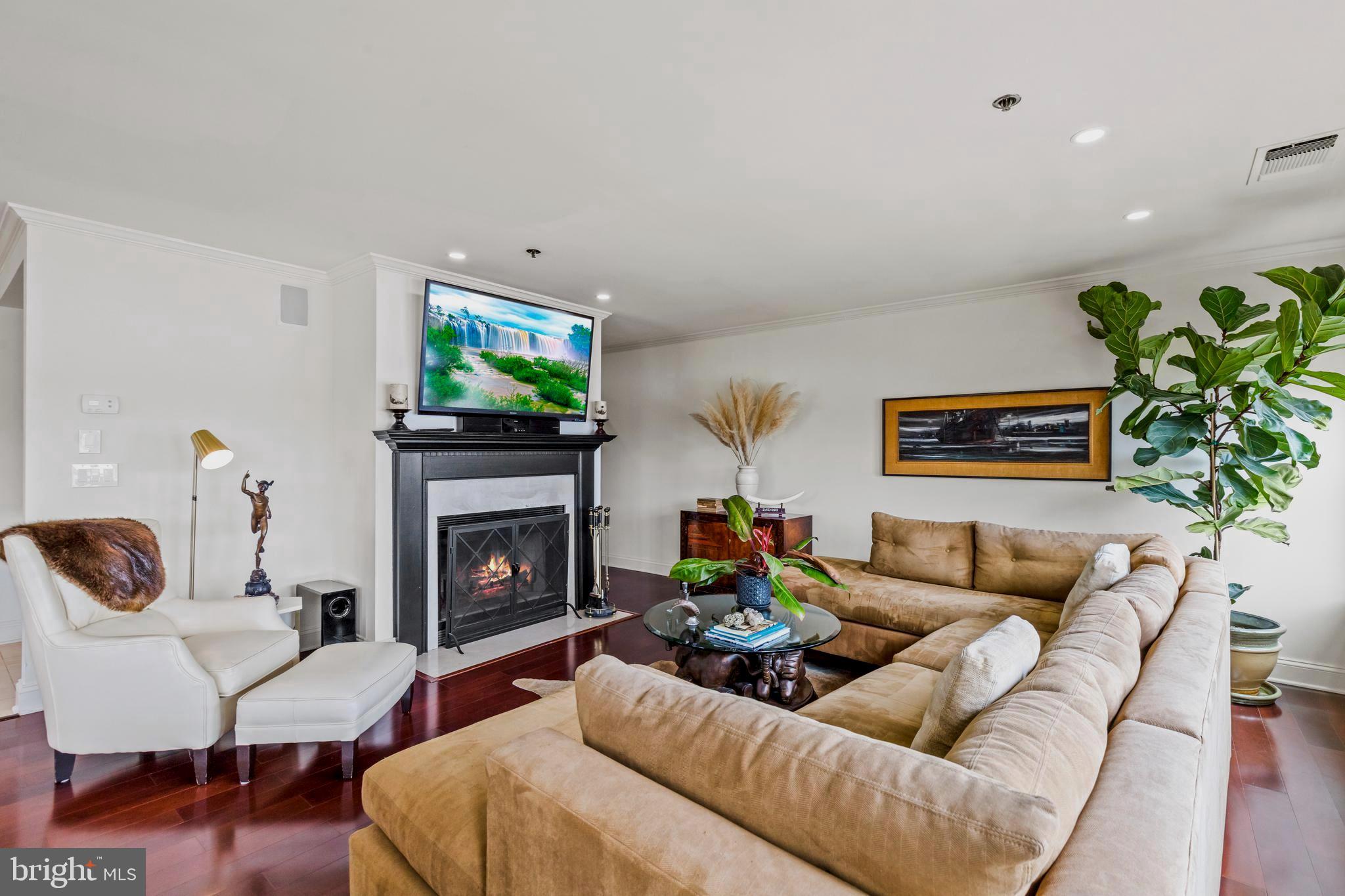 FELLS POINT HISTORIC DISTRICT - Residential