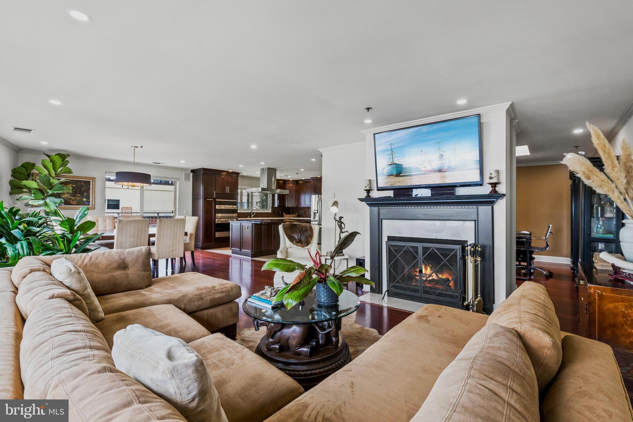 FELLS POINT HISTORIC DISTRICT - Residential