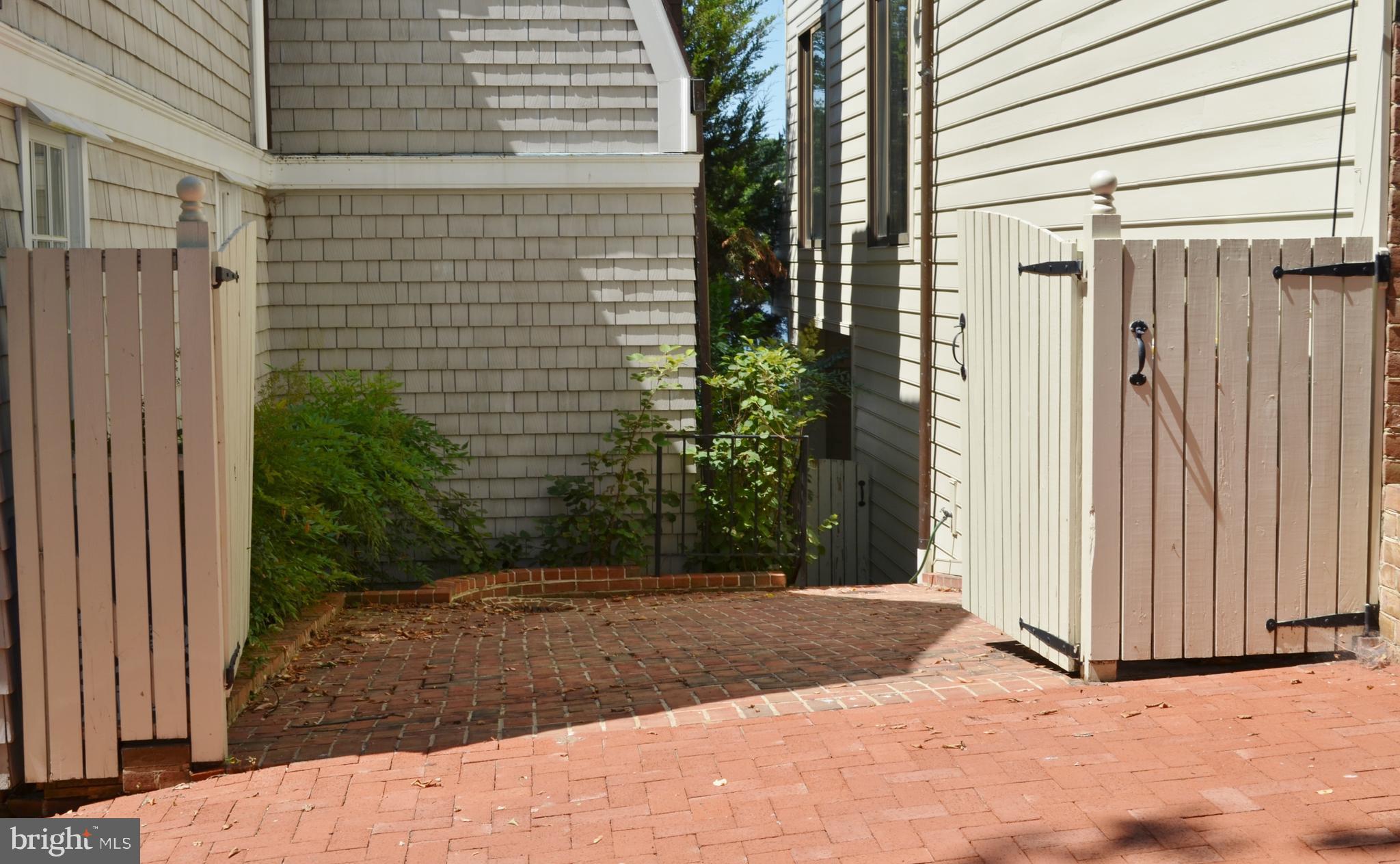 ANNAPOLIS - Residential