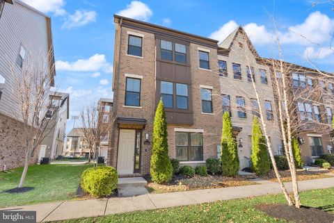 13650 AIR AND SPACE MUSEUM PARKWAY HERNDON VA 20171