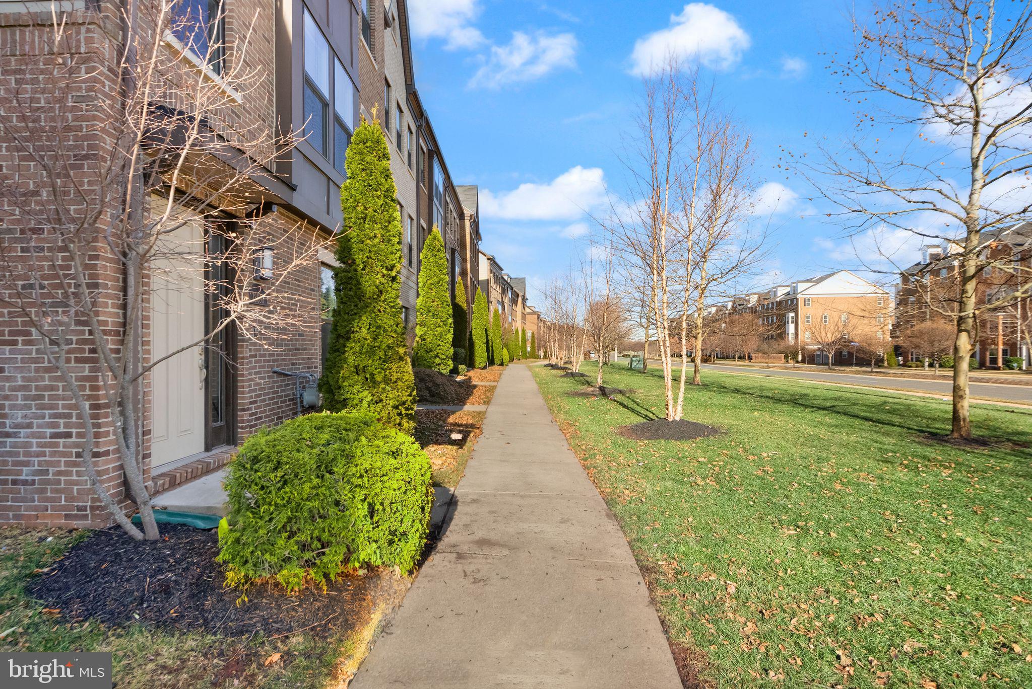13650 AIR AND SPACE MUSEUM PARKWAY