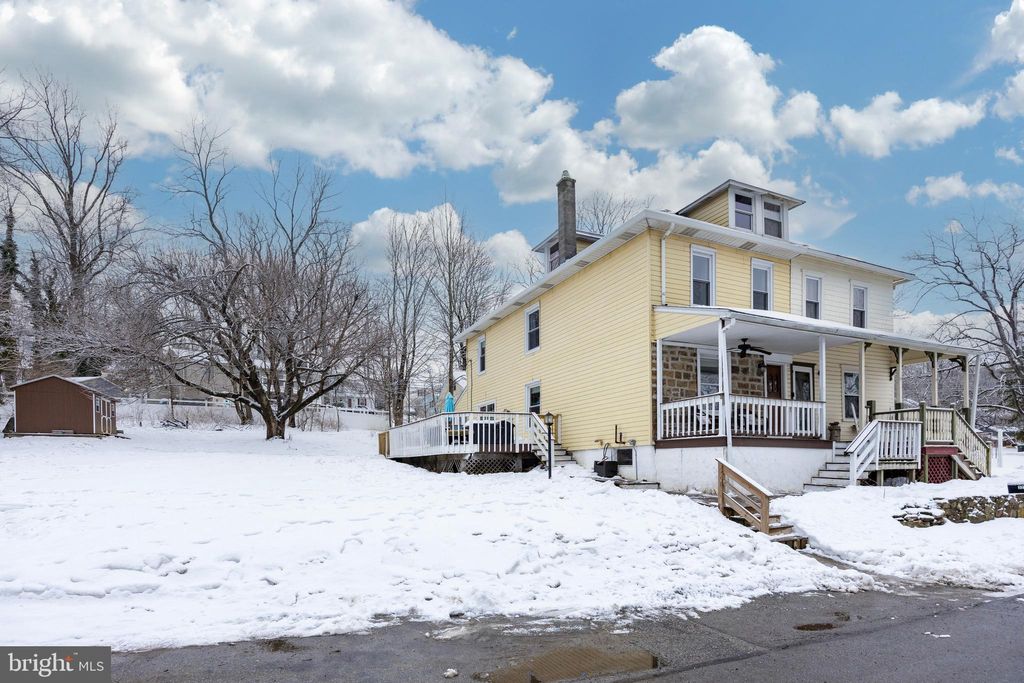 Photo of 3262 Walnut Street, DOWNINGTOWN, PA 19335 (MLS # PACT2117620)