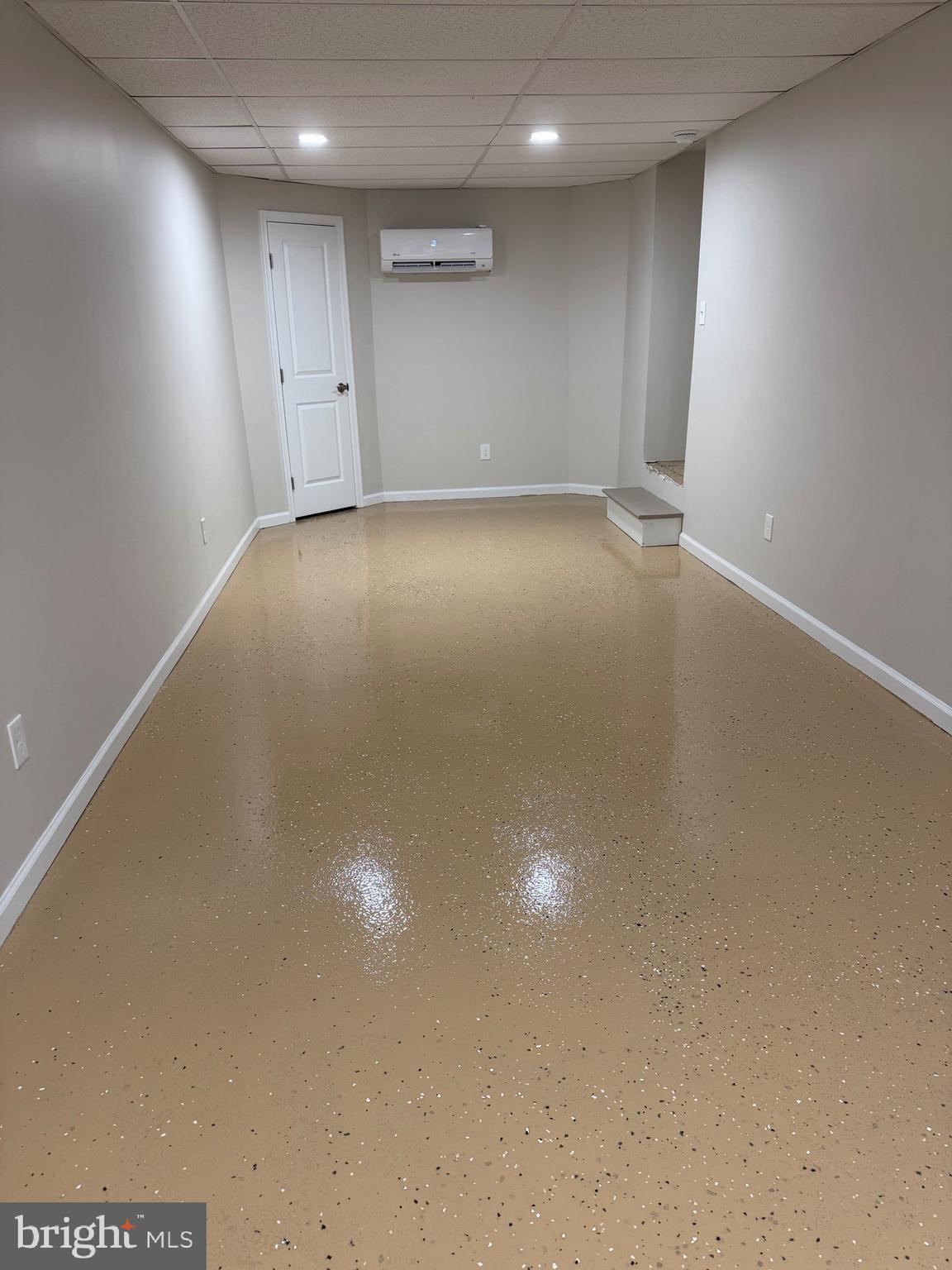 BOWLEYS QUARTERS - Residential Lease