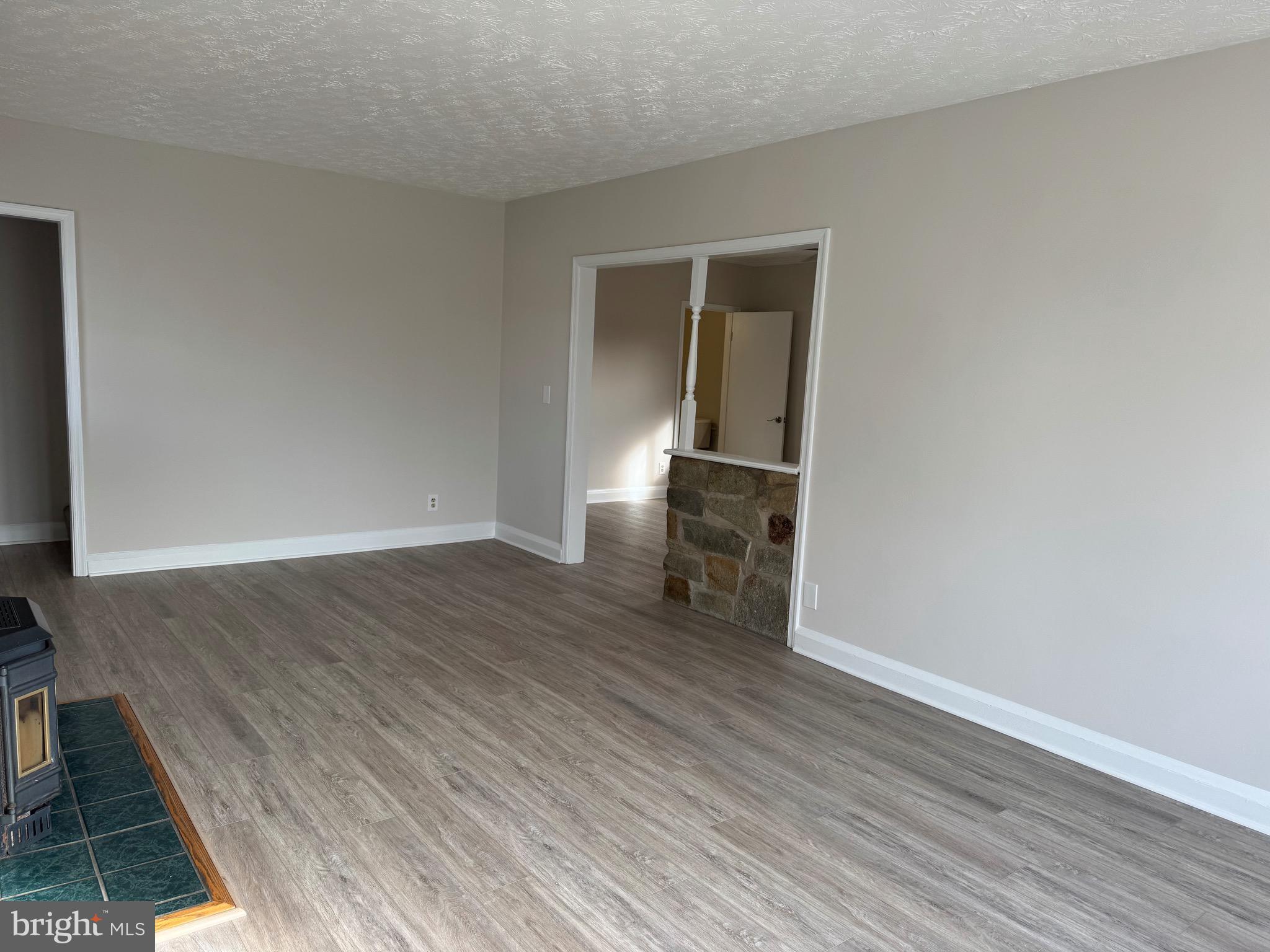 BOWLEYS QUARTERS - Residential Lease